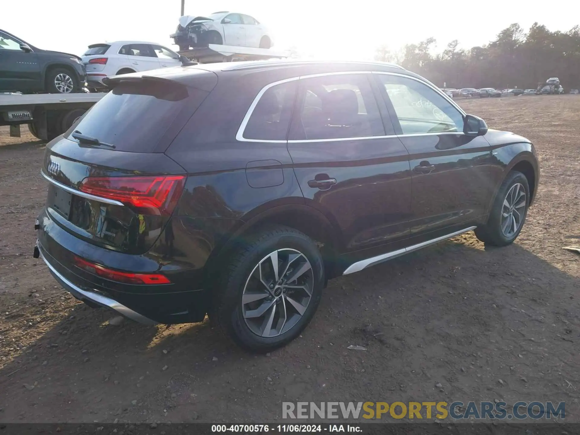 4 Photograph of a damaged car WA1GAAFY0R2034739 AUDI Q5 2024
