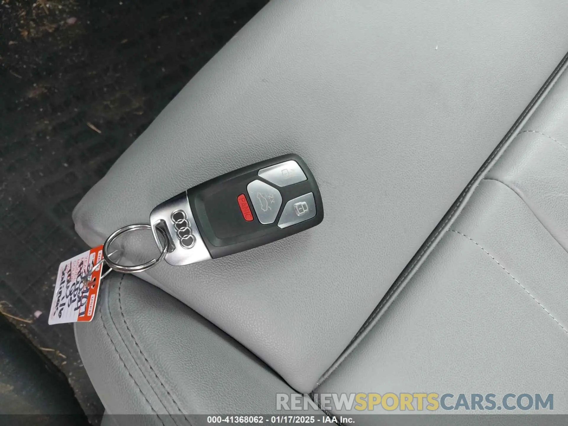 11 Photograph of a damaged car WA1GAAFY1R2000549 AUDI Q5 2024