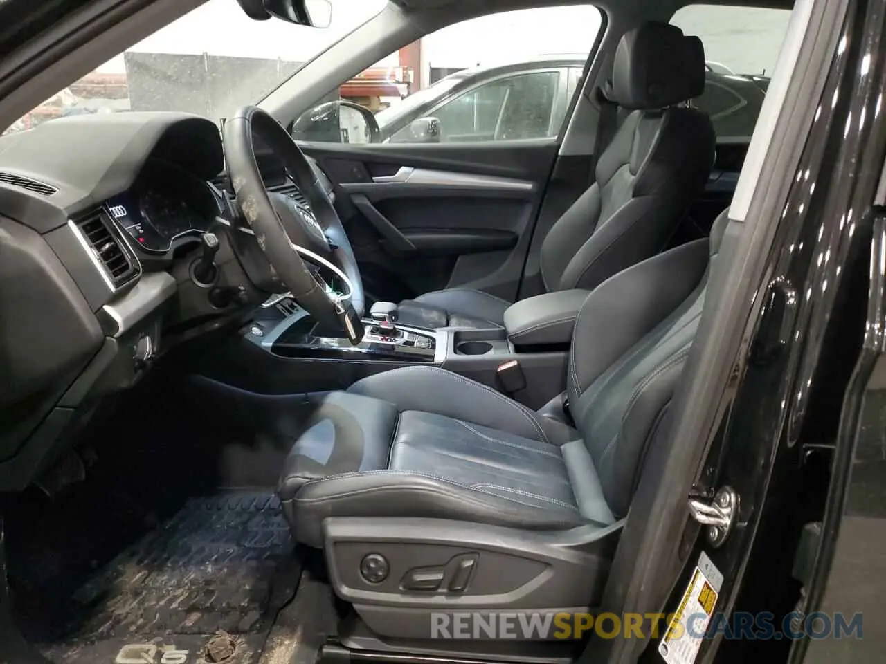 7 Photograph of a damaged car WA1GAAFY1R2050058 AUDI Q5 2024