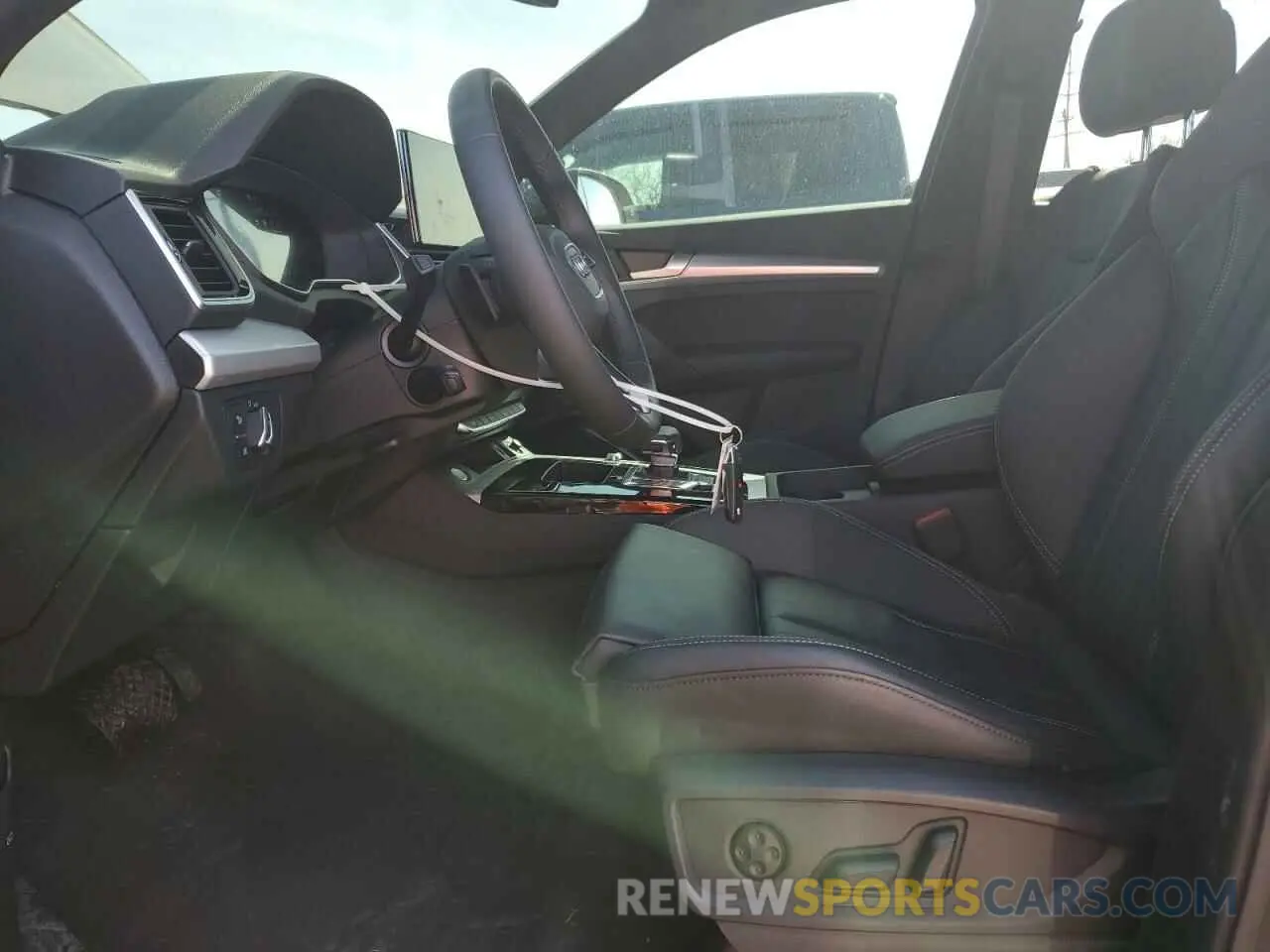 7 Photograph of a damaged car WA1GAAFY1R2100747 AUDI Q5 2024