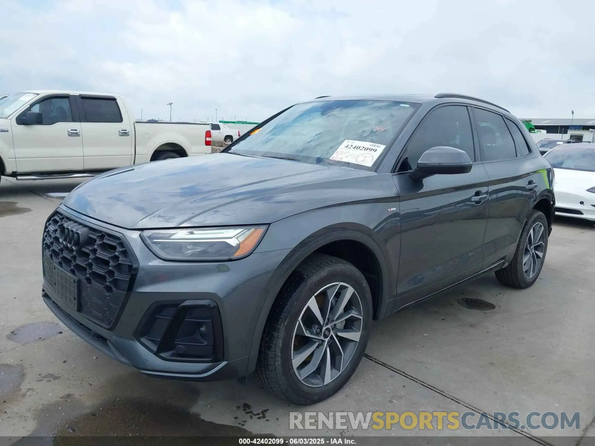 2 Photograph of a damaged car WA1GAAFY2R2115533 AUDI Q5 2024