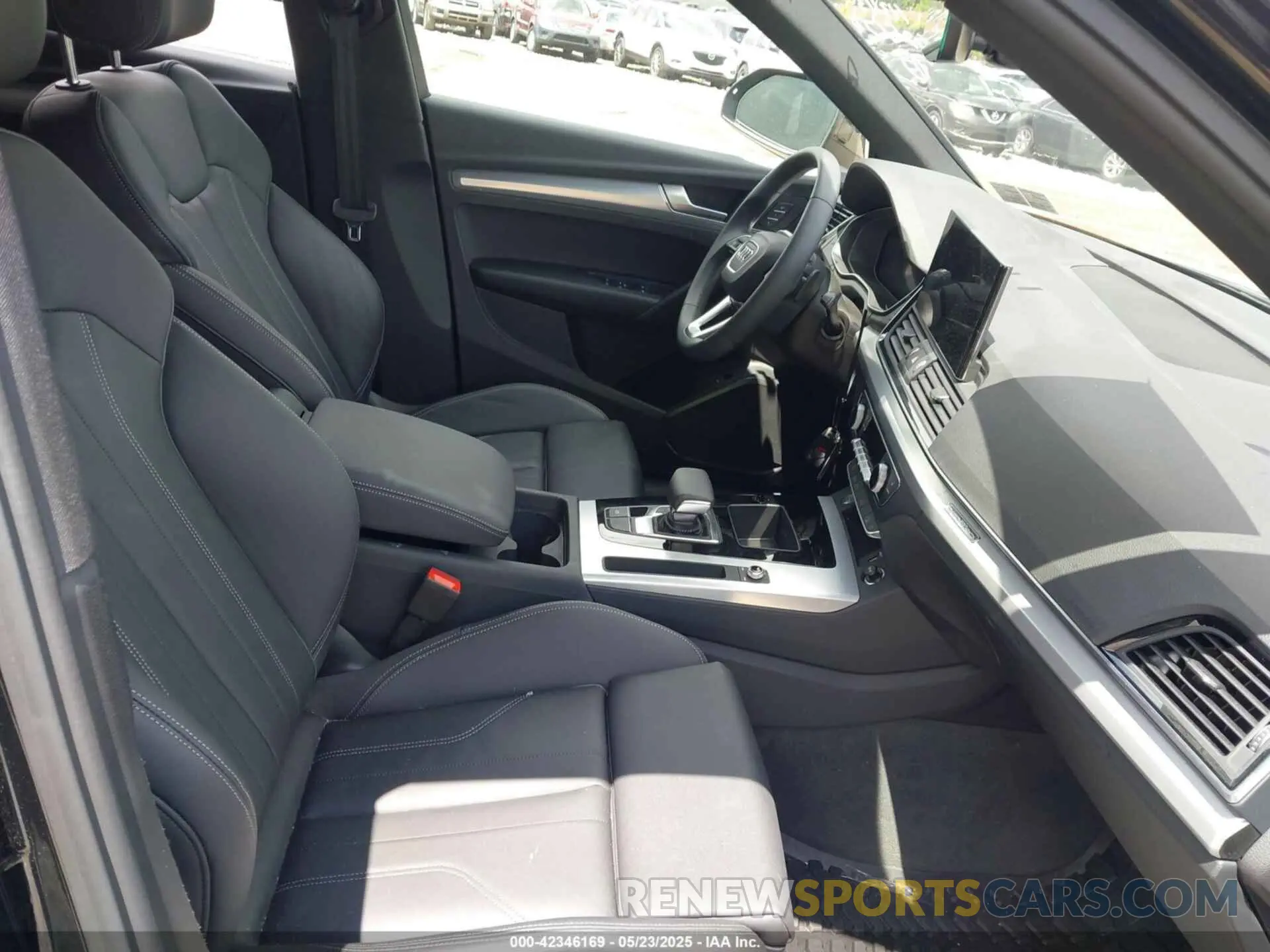 5 Photograph of a damaged car WA1GAAFY3R2113113 AUDI Q5 2024