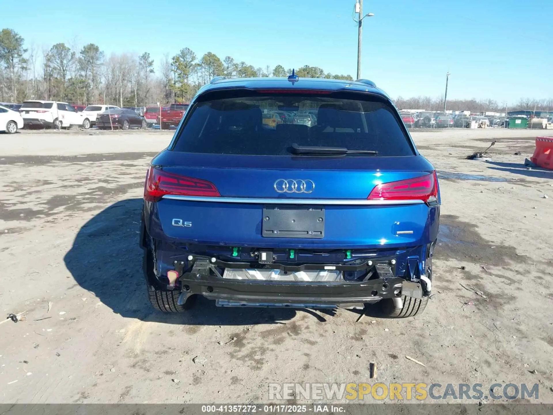 17 Photograph of a damaged car WA1GAAFY4R2064746 AUDI Q5 2024
