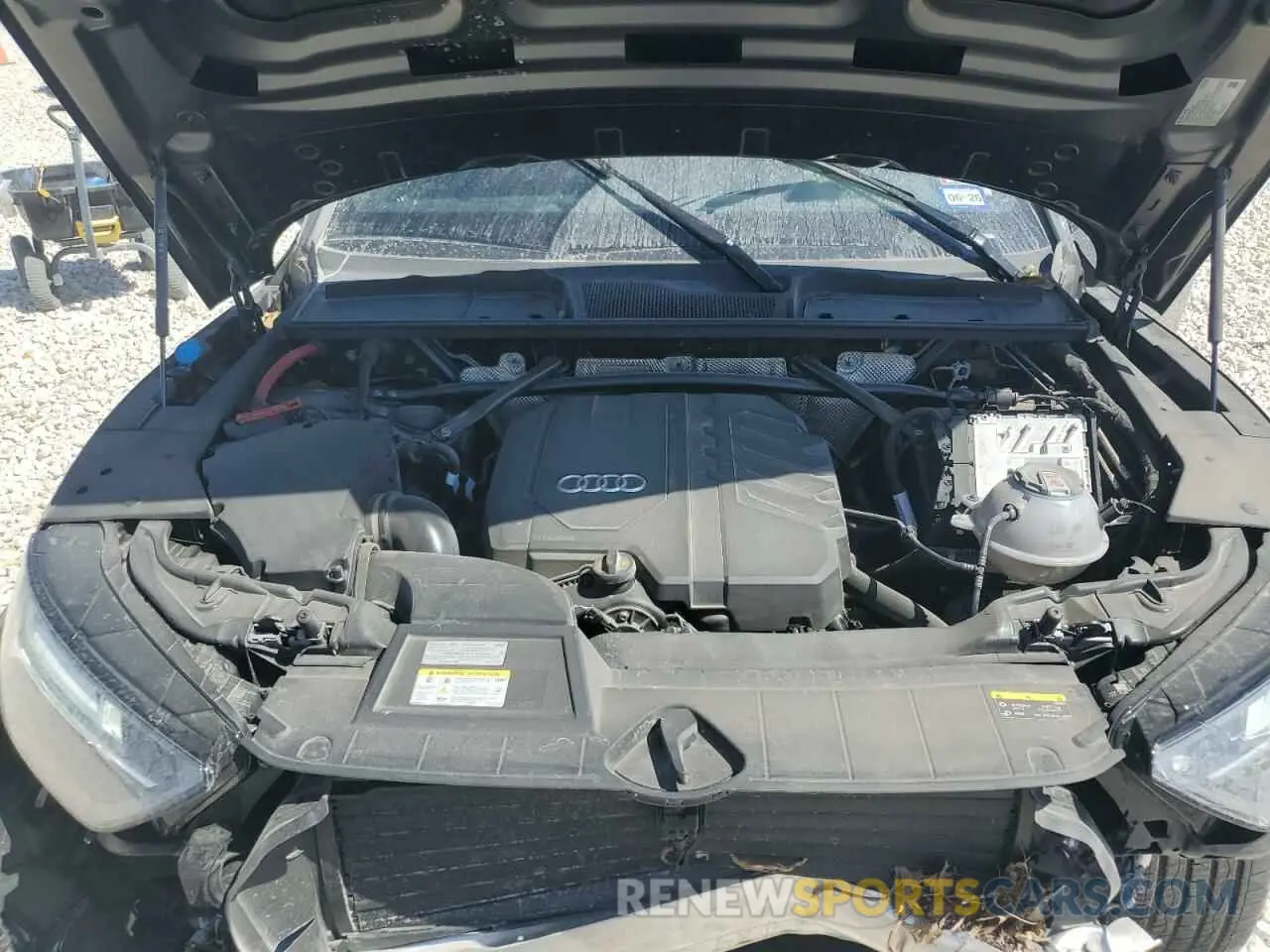 14 Photograph of a damaged car WA1GAAFY4R2101908 AUDI Q5 2024