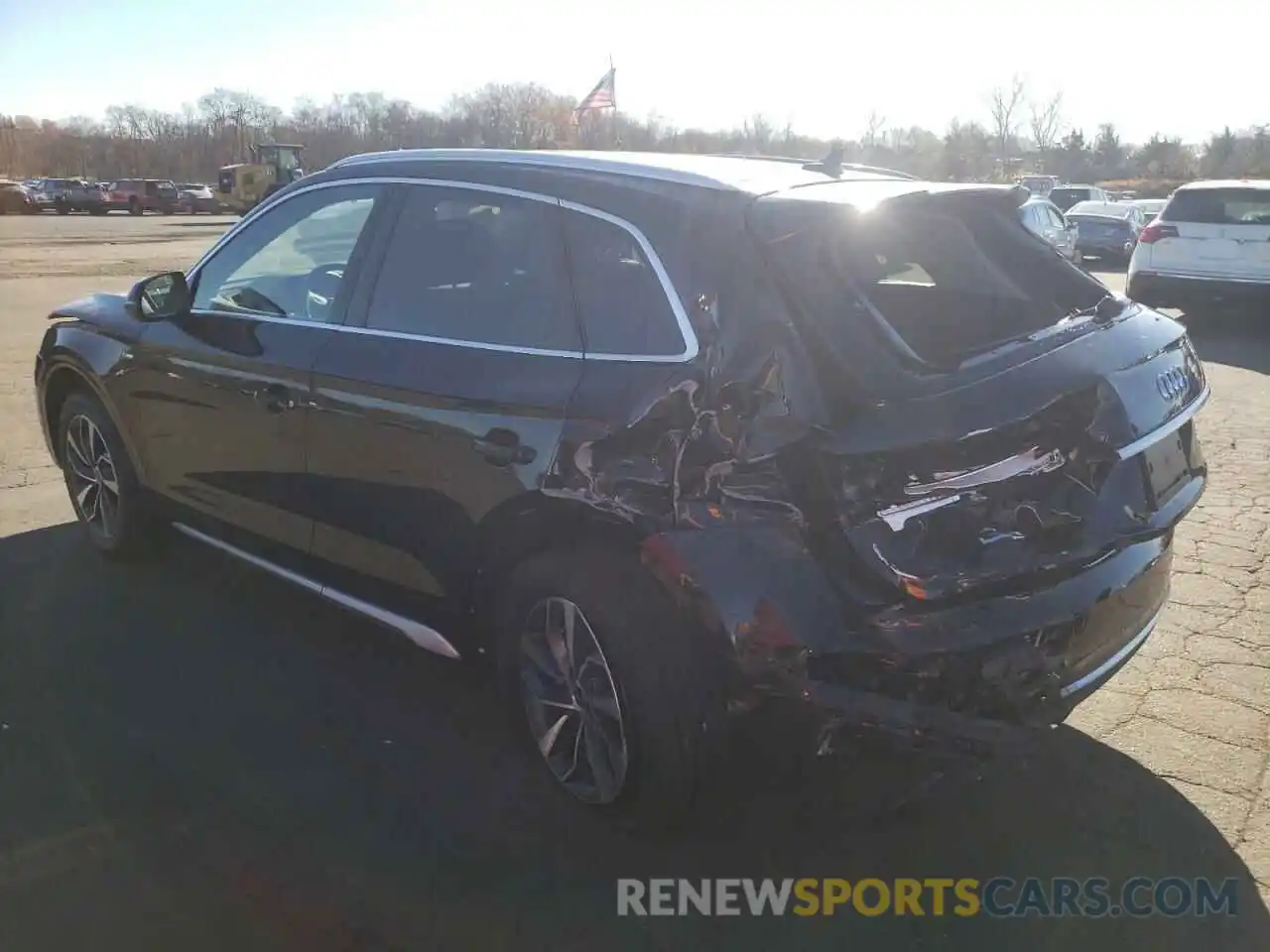 2 Photograph of a damaged car WA1GAAFY5R2045591 AUDI Q5 2024