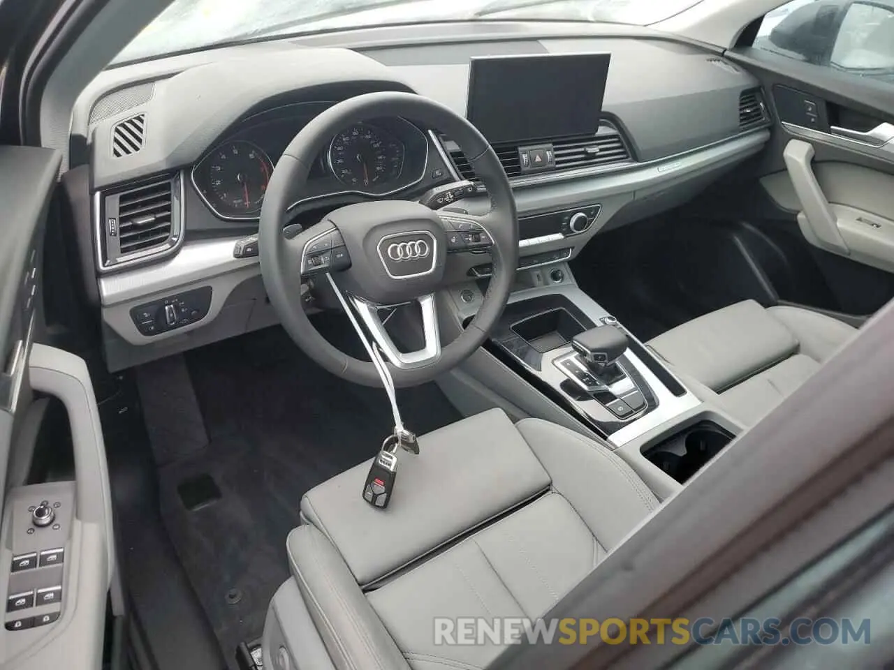 8 Photograph of a damaged car WA1GAAFY5R2093415 AUDI Q5 2024