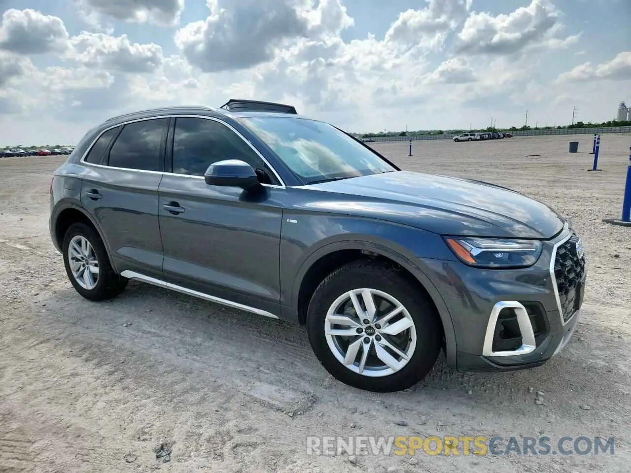 4 Photograph of a damaged car WA1GAAFY6R2030890 AUDI Q5 2024