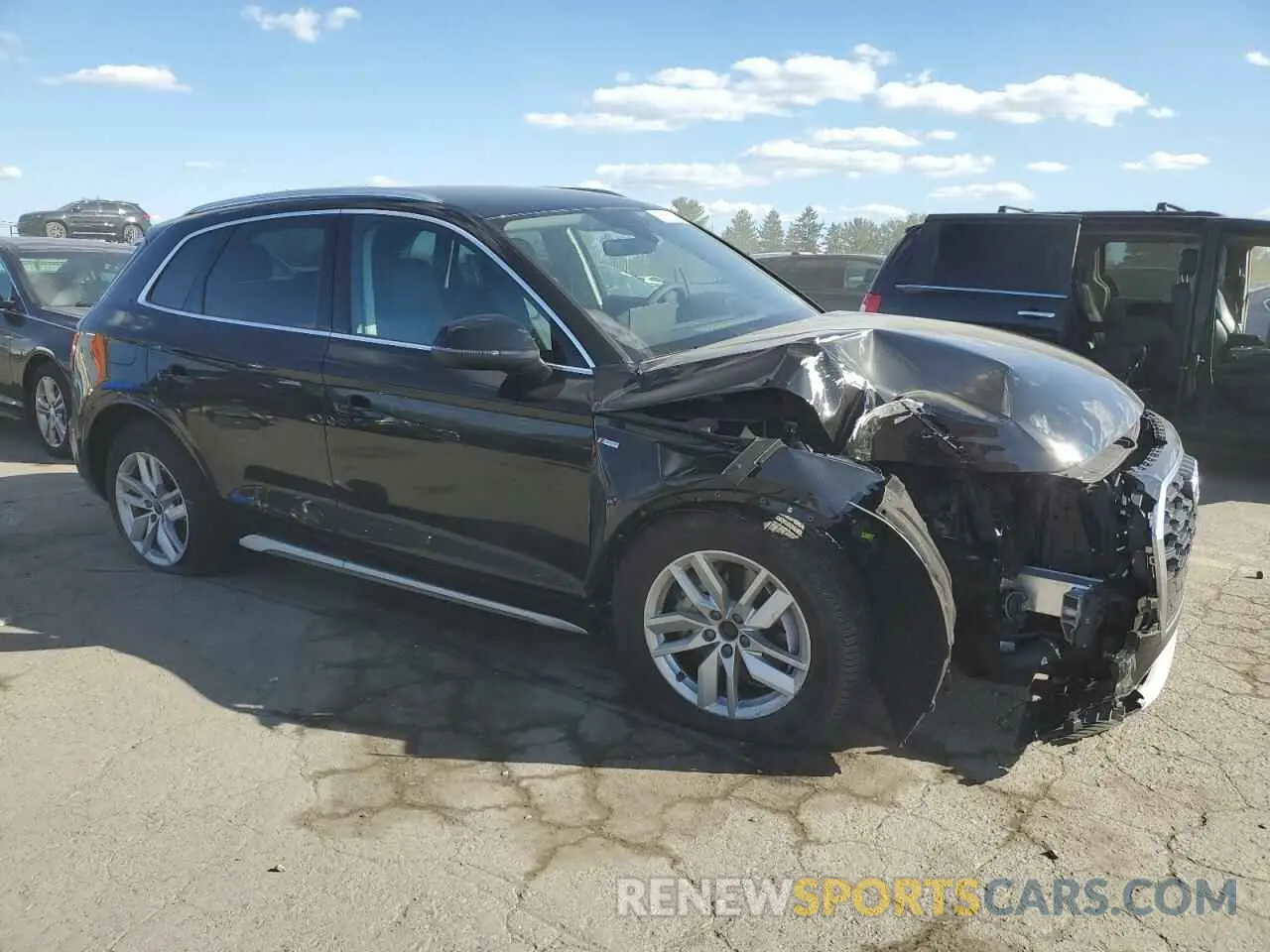 4 Photograph of a damaged car WA1GAAFY6R2053313 AUDI Q5 2024