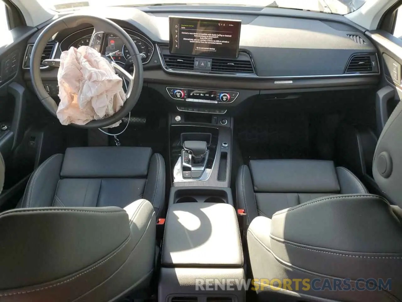 8 Photograph of a damaged car WA1GAAFY6R2053313 AUDI Q5 2024