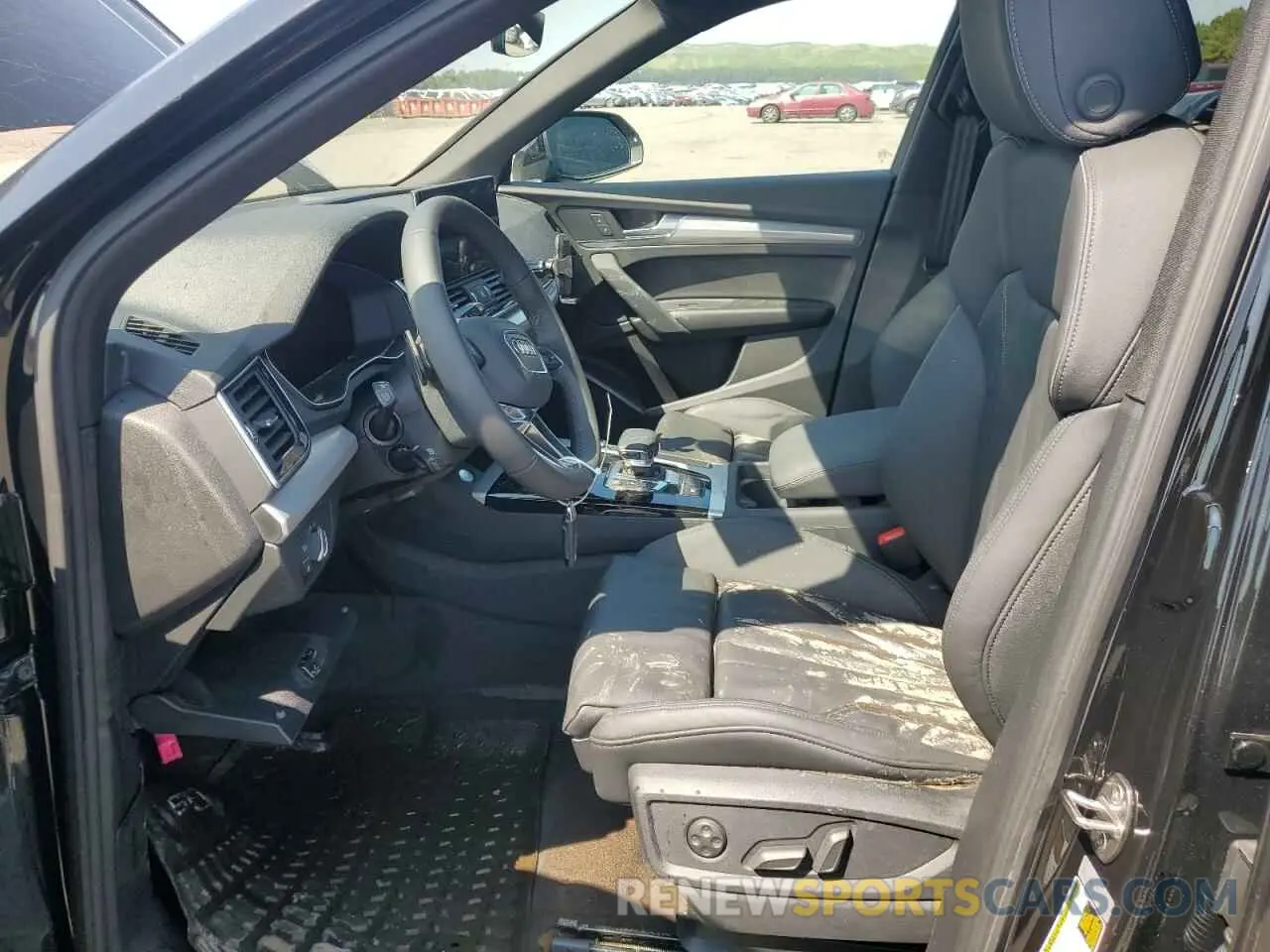 7 Photograph of a damaged car WA1GAAFY6R2107919 AUDI Q5 2024