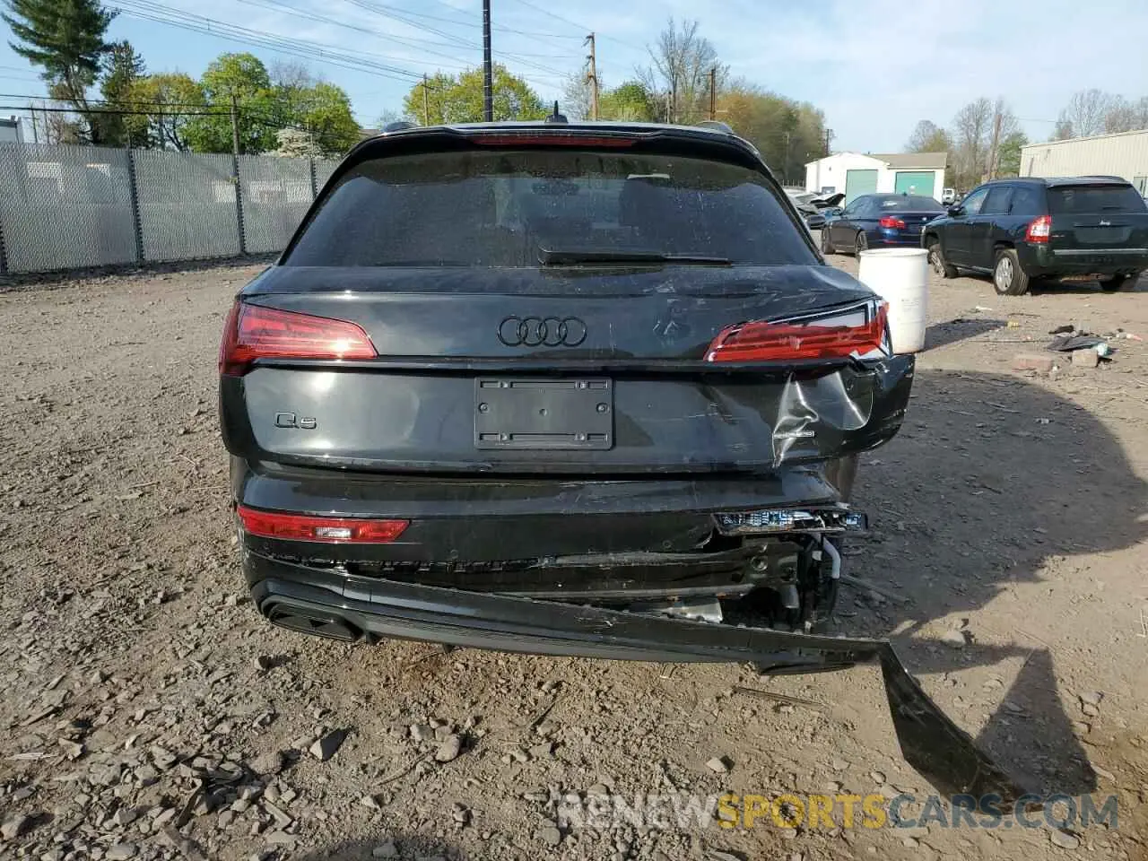 6 Photograph of a damaged car WA1GAAFY6R2112201 AUDI Q5 2024