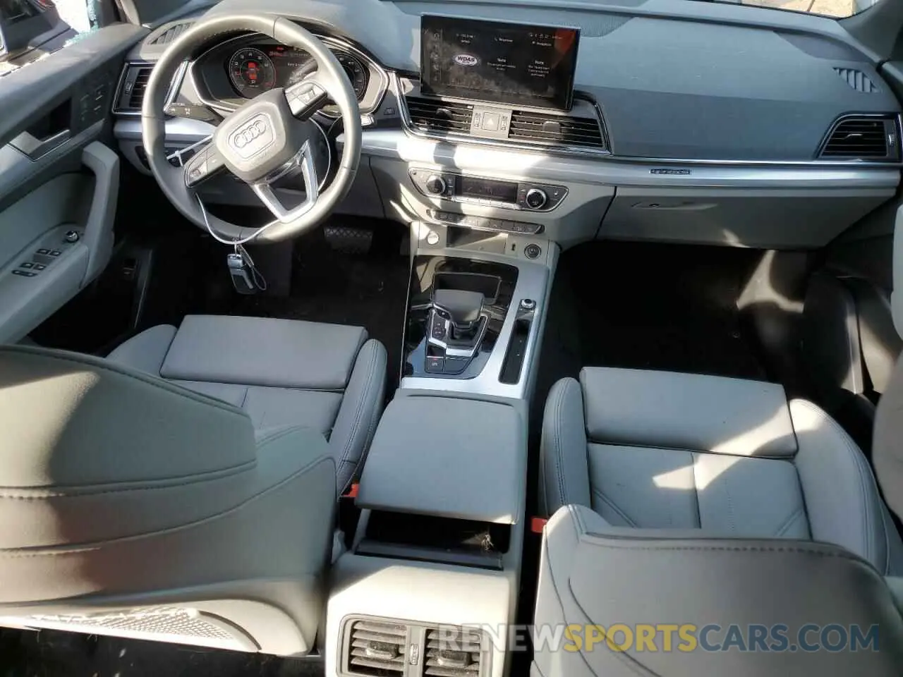 8 Photograph of a damaged car WA1GAAFY6R2112201 AUDI Q5 2024