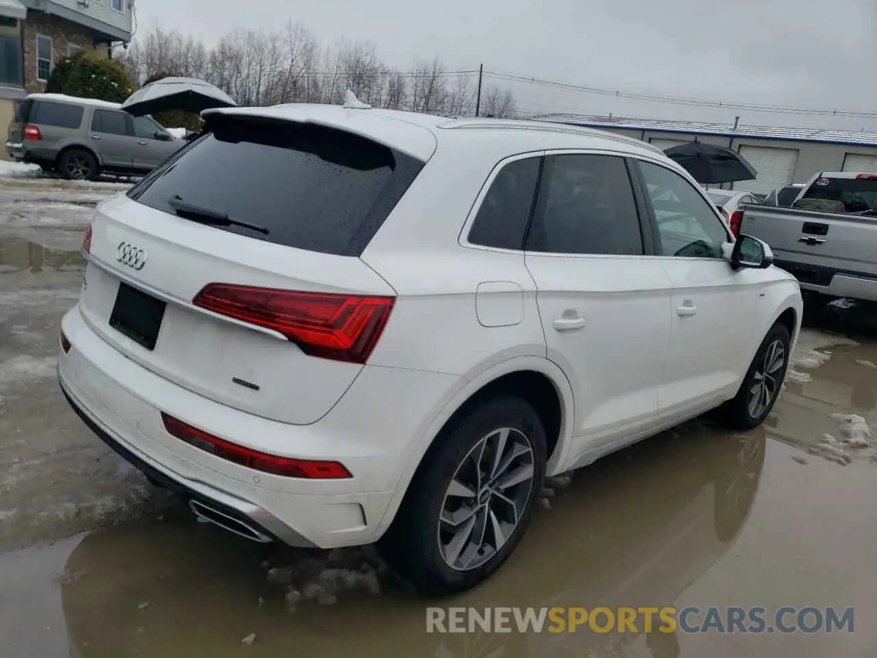 3 Photograph of a damaged car WA1GAAFY6R2141794 AUDI Q5 2024