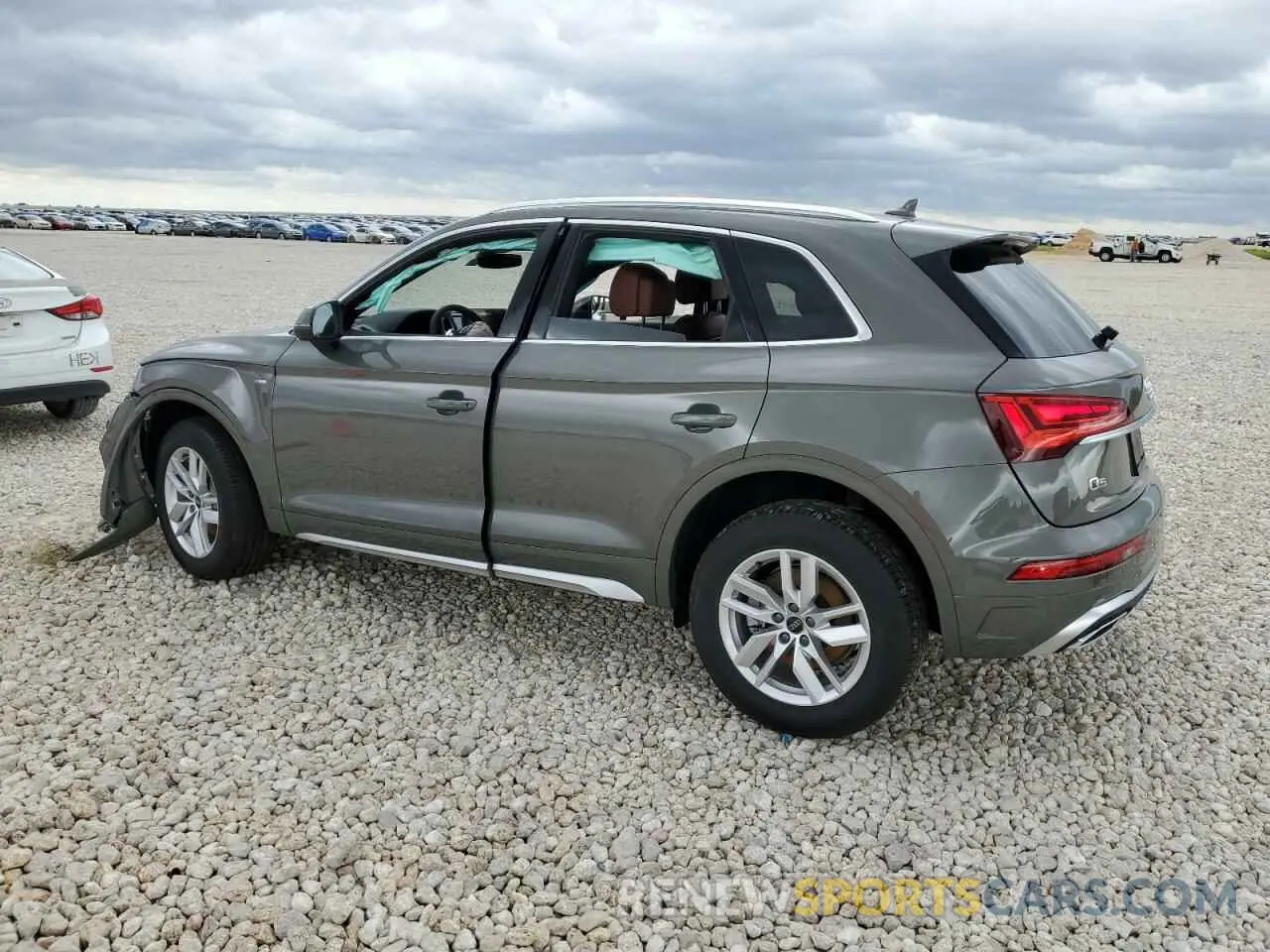 2 Photograph of a damaged car WA1GAAFY7R2052302 AUDI Q5 2024