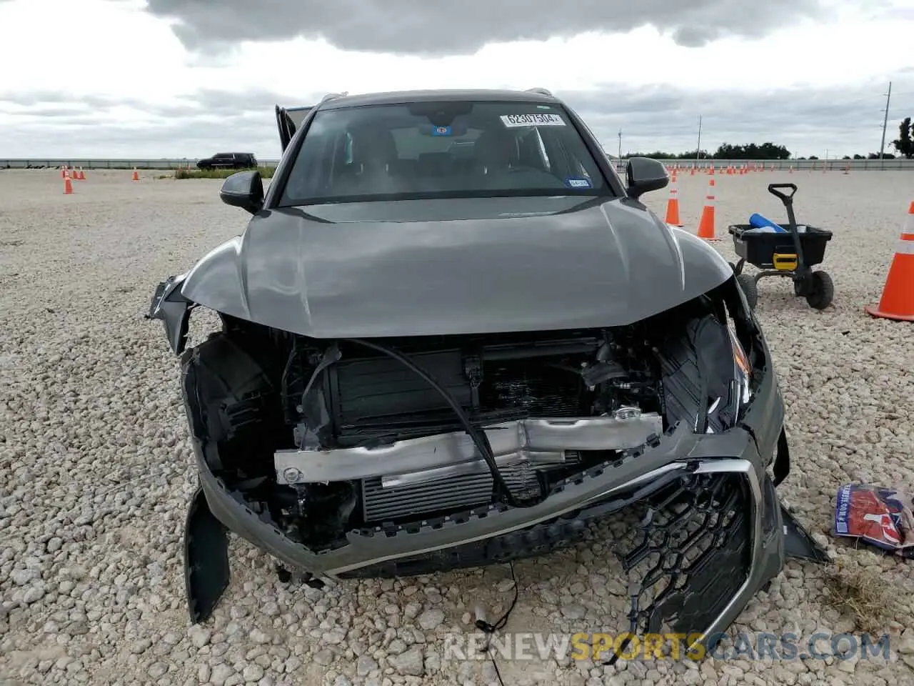 5 Photograph of a damaged car WA1GAAFY7R2052302 AUDI Q5 2024