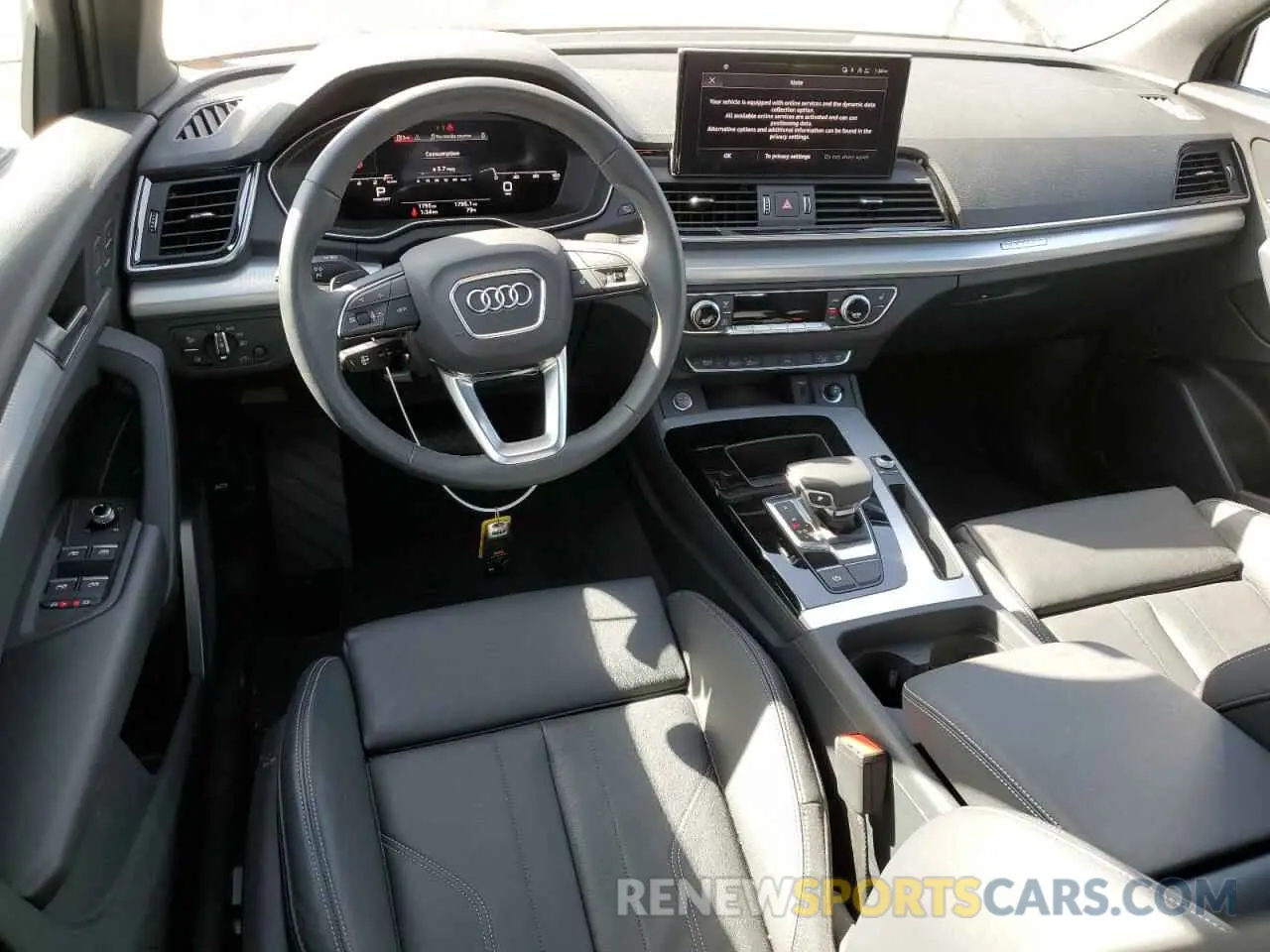 8 Photograph of a damaged car WA1GAAFY7R2099197 AUDI Q5 2024