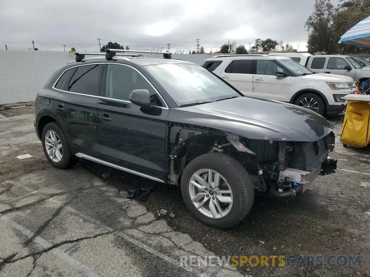 4 Photograph of a damaged car WA1GAAFY8R2017168 AUDI Q5 2024