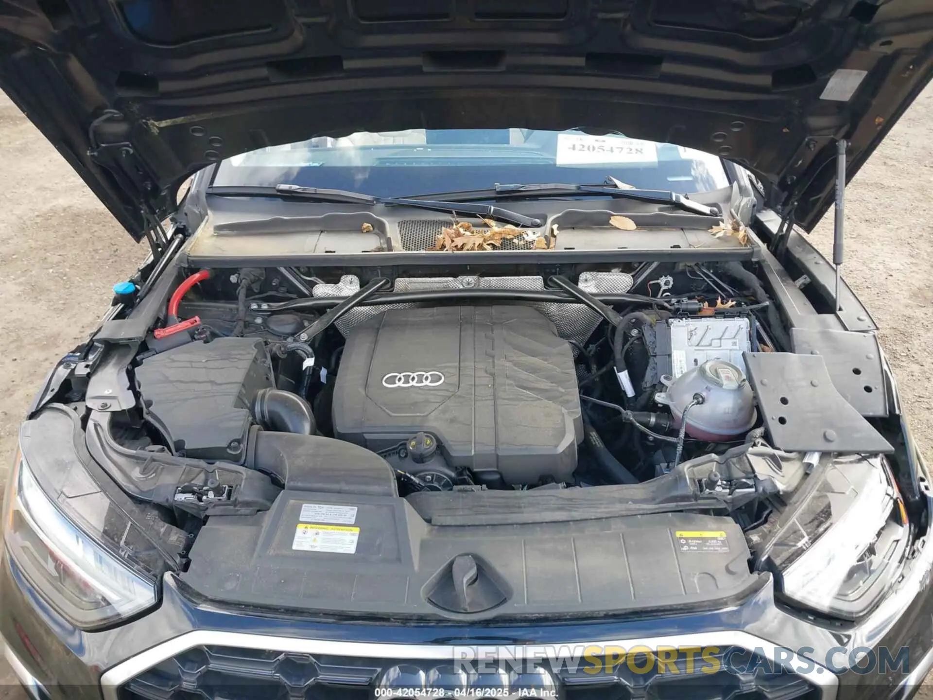10 Photograph of a damaged car WA1GAAFY8R2043043 AUDI Q5 2024