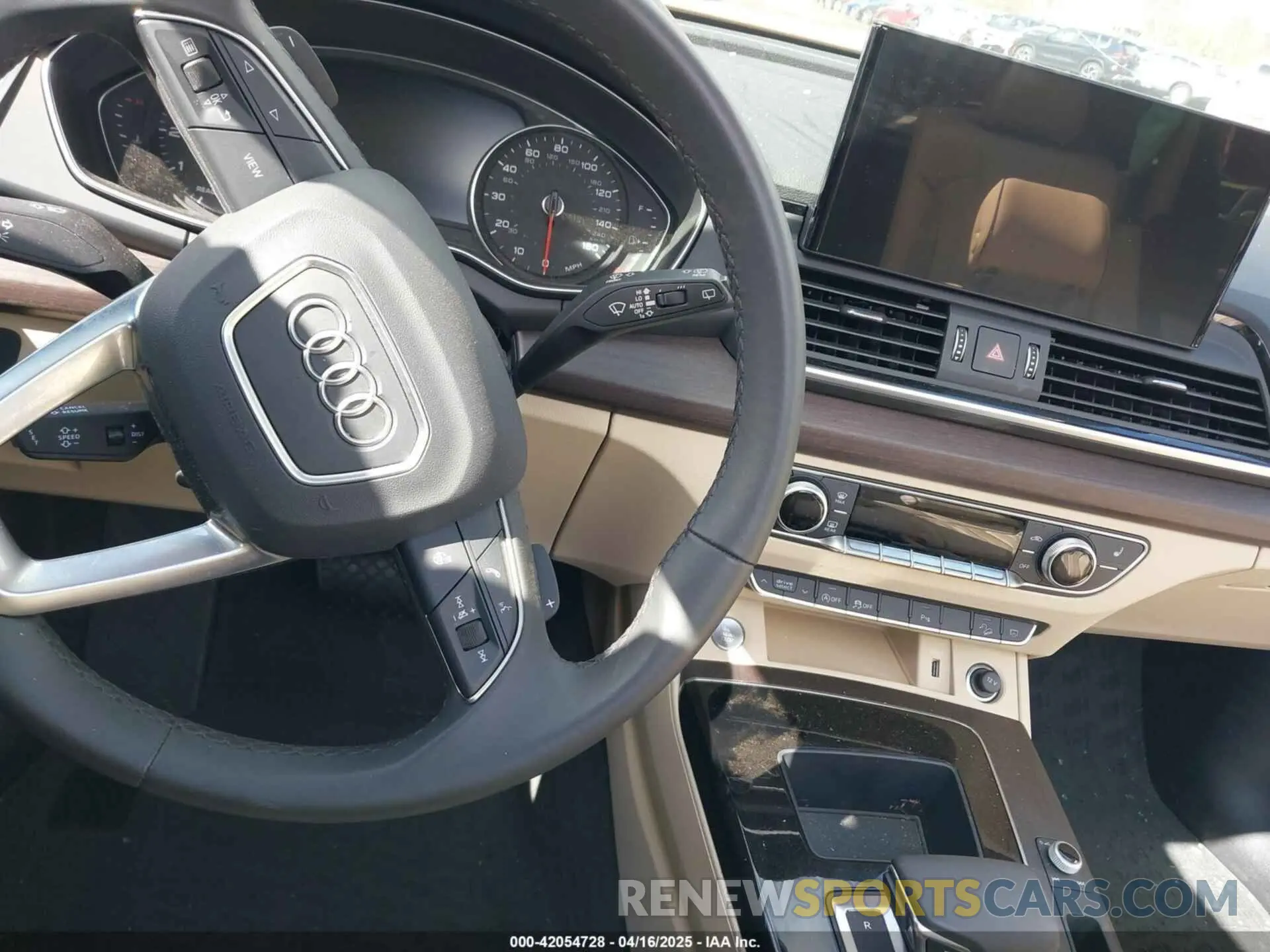 11 Photograph of a damaged car WA1GAAFY8R2043043 AUDI Q5 2024