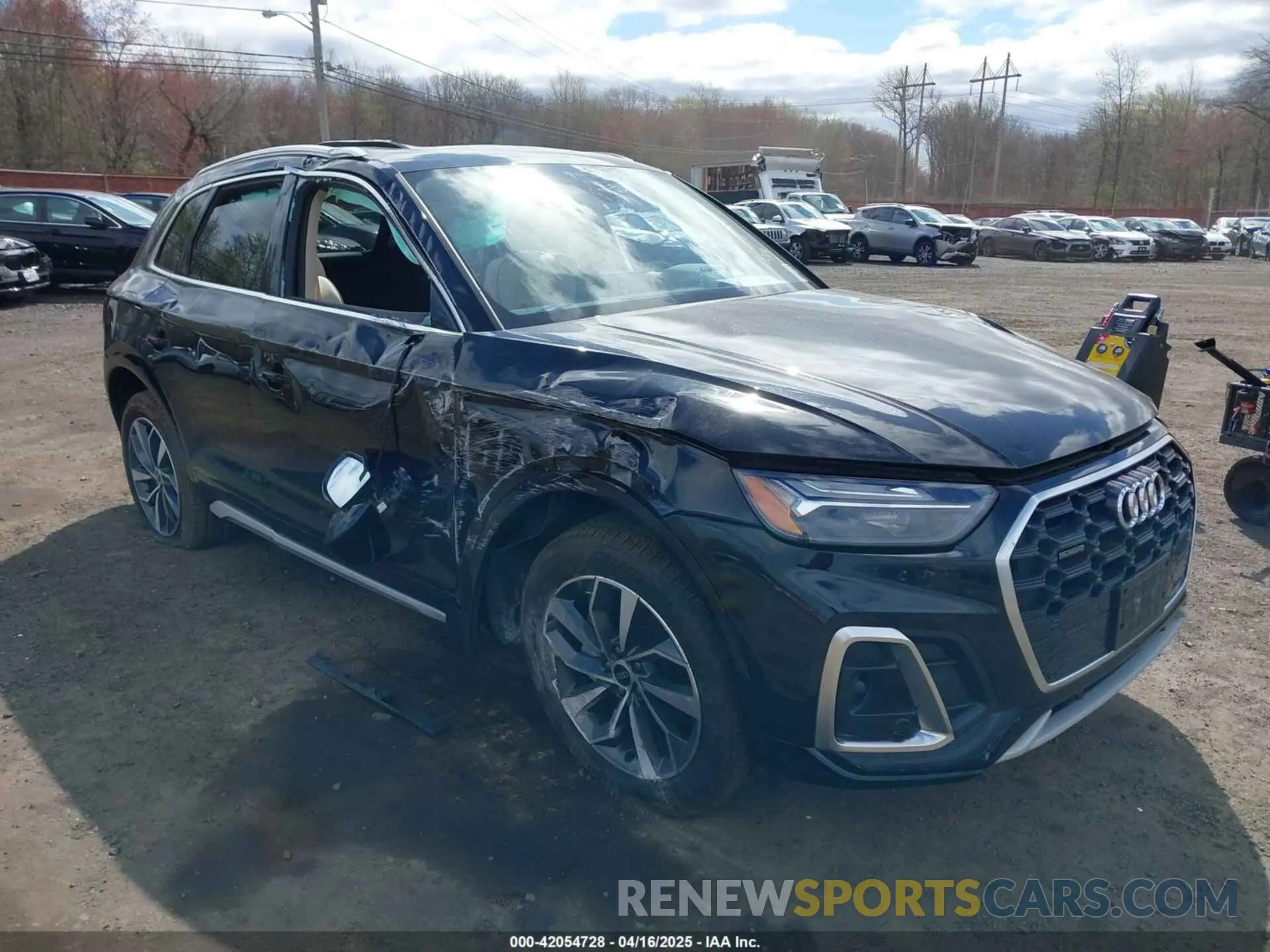 13 Photograph of a damaged car WA1GAAFY8R2043043 AUDI Q5 2024