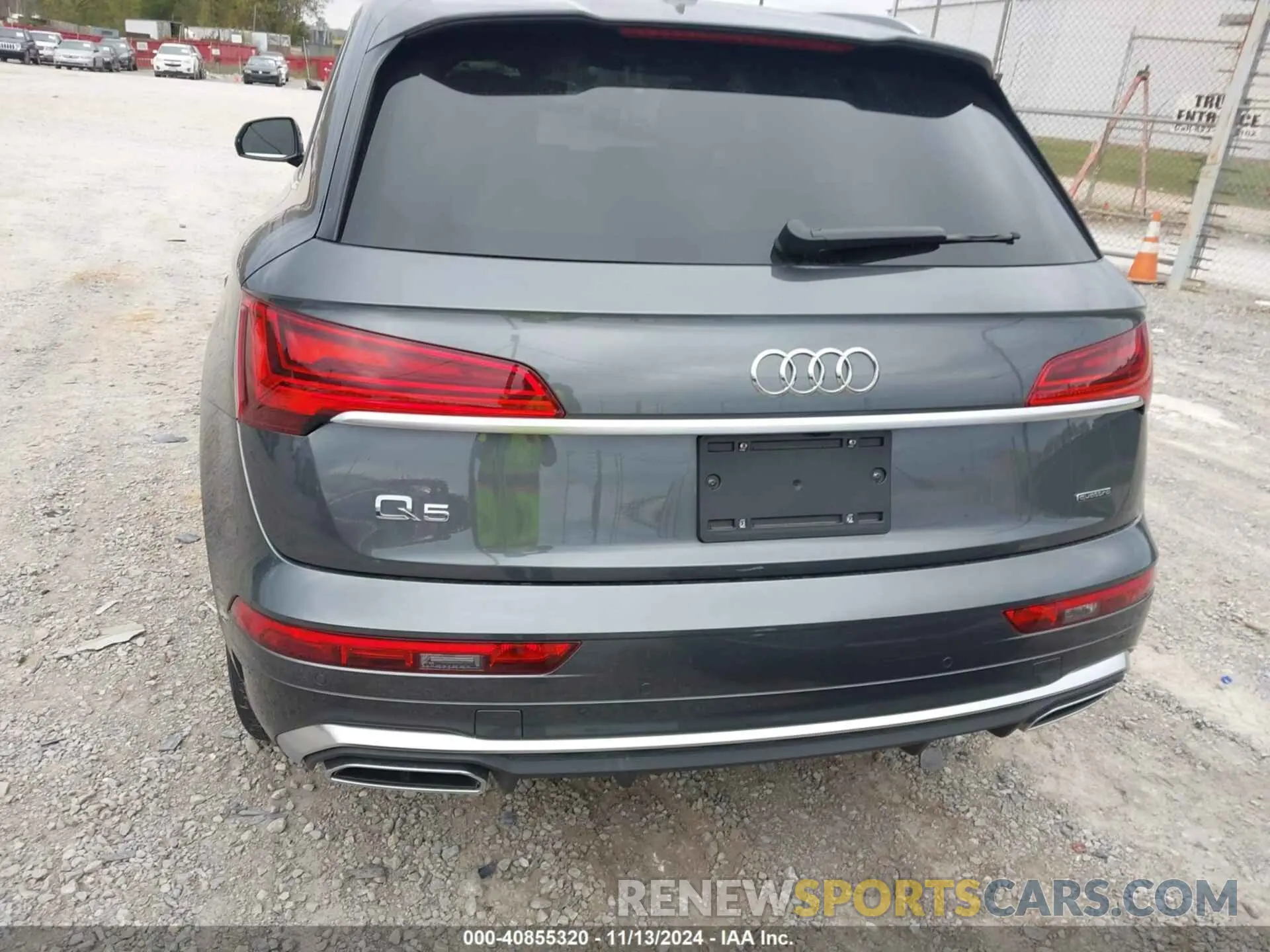 16 Photograph of a damaged car WA1GAAFY8R2050056 AUDI Q5 2024