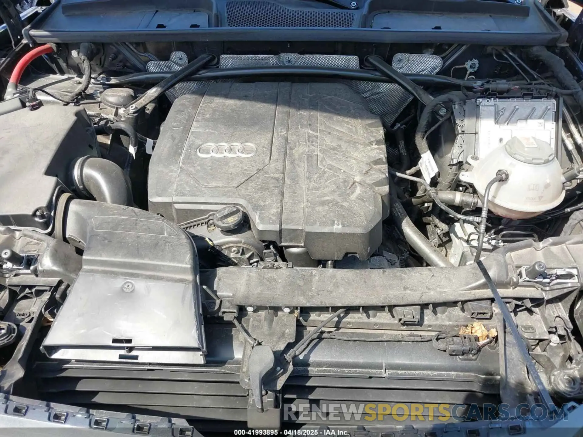10 Photograph of a damaged car WA1GAAFY8R2072137 AUDI Q5 2024