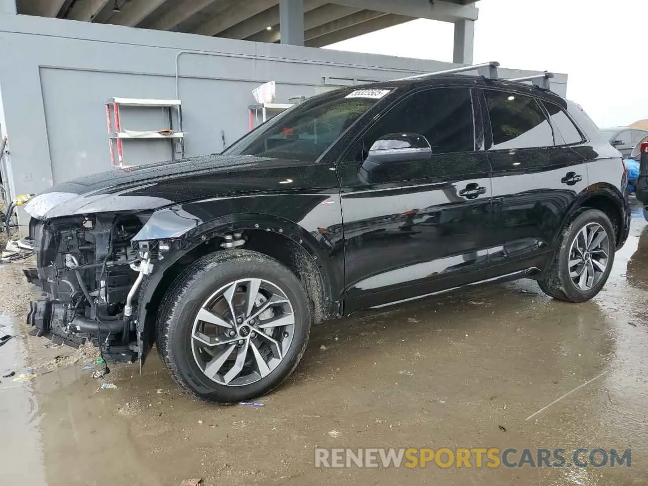 1 Photograph of a damaged car WA1GAAFY8R2102804 AUDI Q5 2024