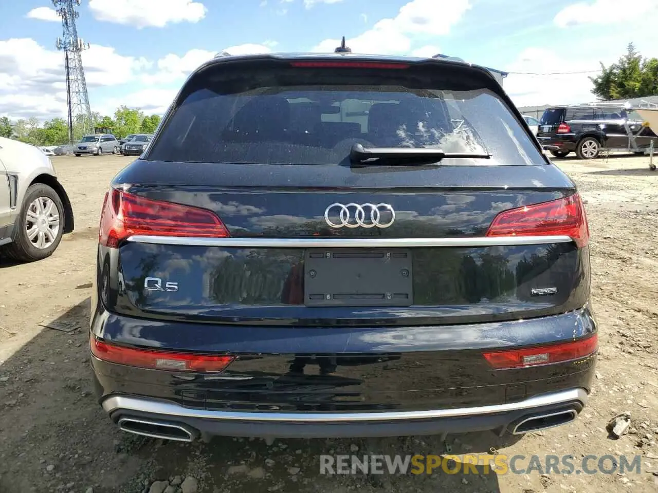 6 Photograph of a damaged car WA1GAAFY9R2066332 AUDI Q5 2024