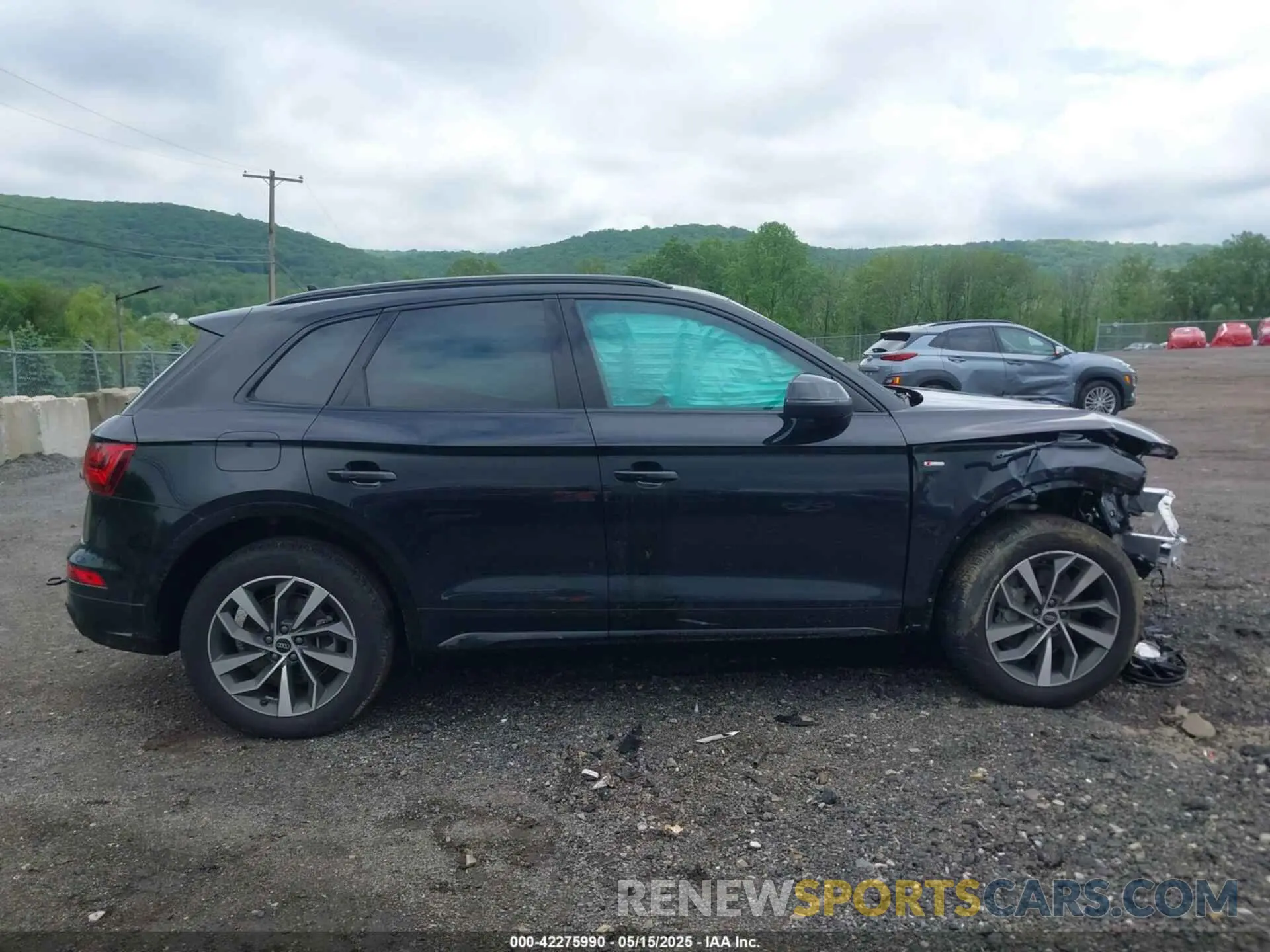 13 Photograph of a damaged car WA1GAAFY9R2108000 AUDI Q5 2024