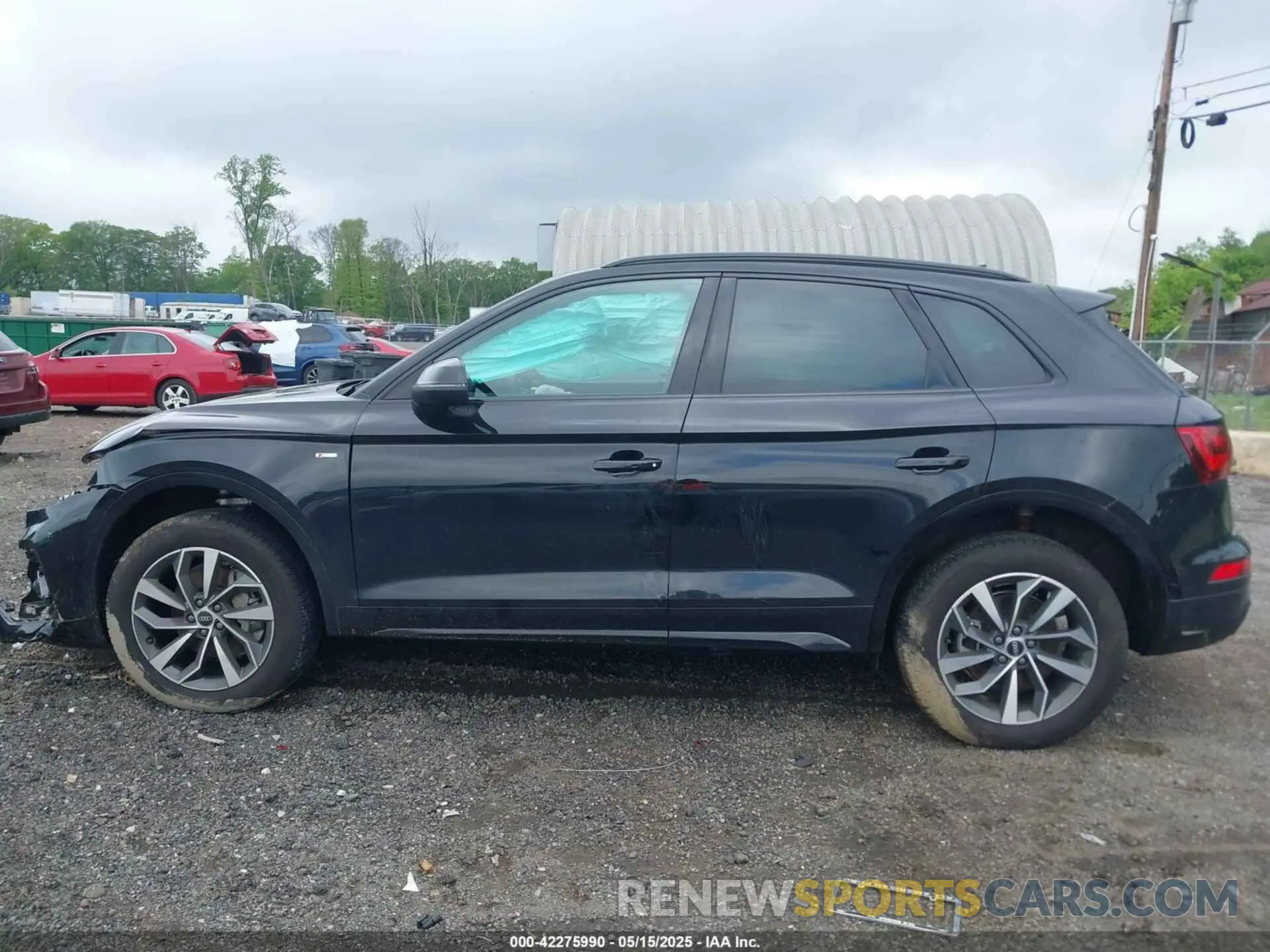14 Photograph of a damaged car WA1GAAFY9R2108000 AUDI Q5 2024