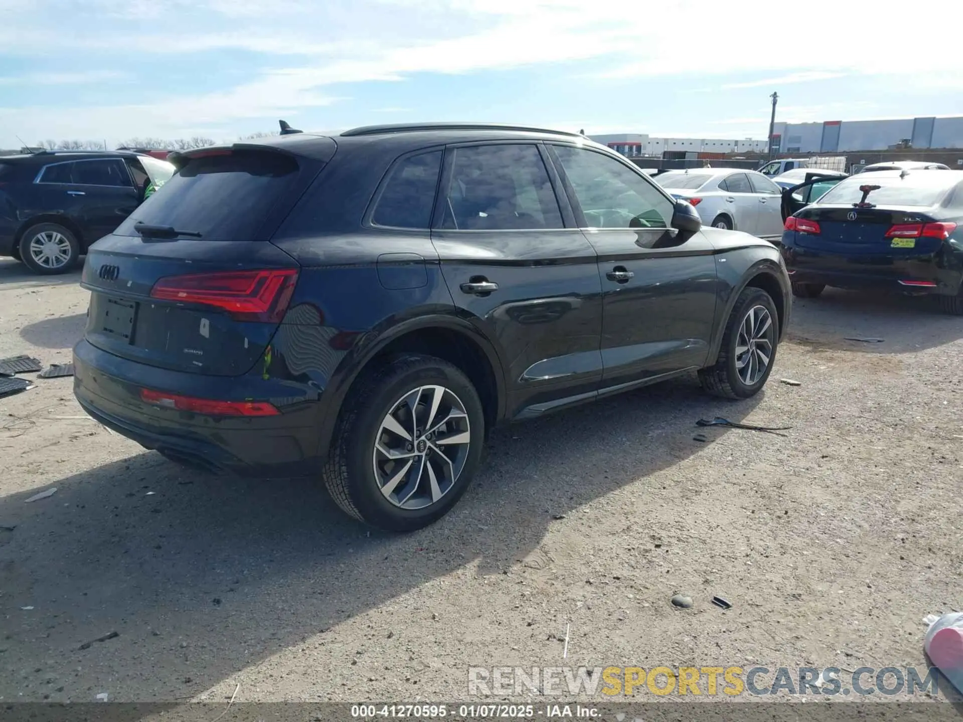 4 Photograph of a damaged car WA1GAAFYXR2105641 AUDI Q5 2024