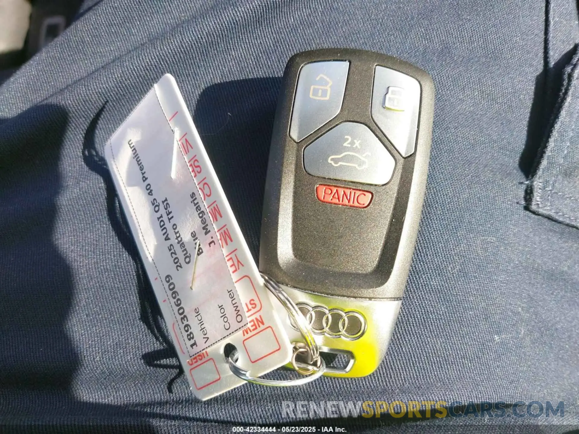 11 Photograph of a damaged car WA1ABAFY1S2050697 AUDI Q5 2025