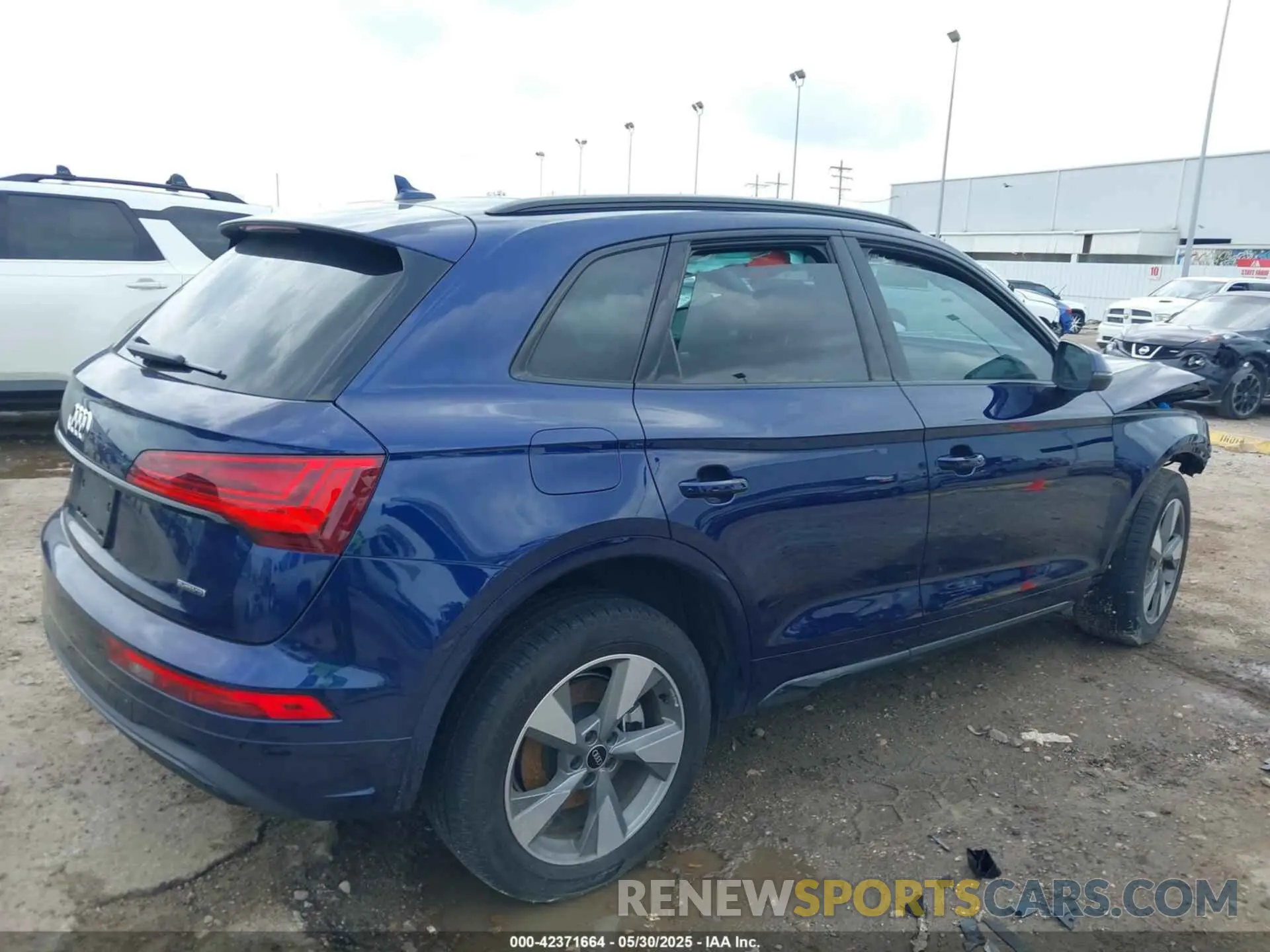 4 Photograph of a damaged car WA1ABAFY7S2050641 AUDI Q5 2025