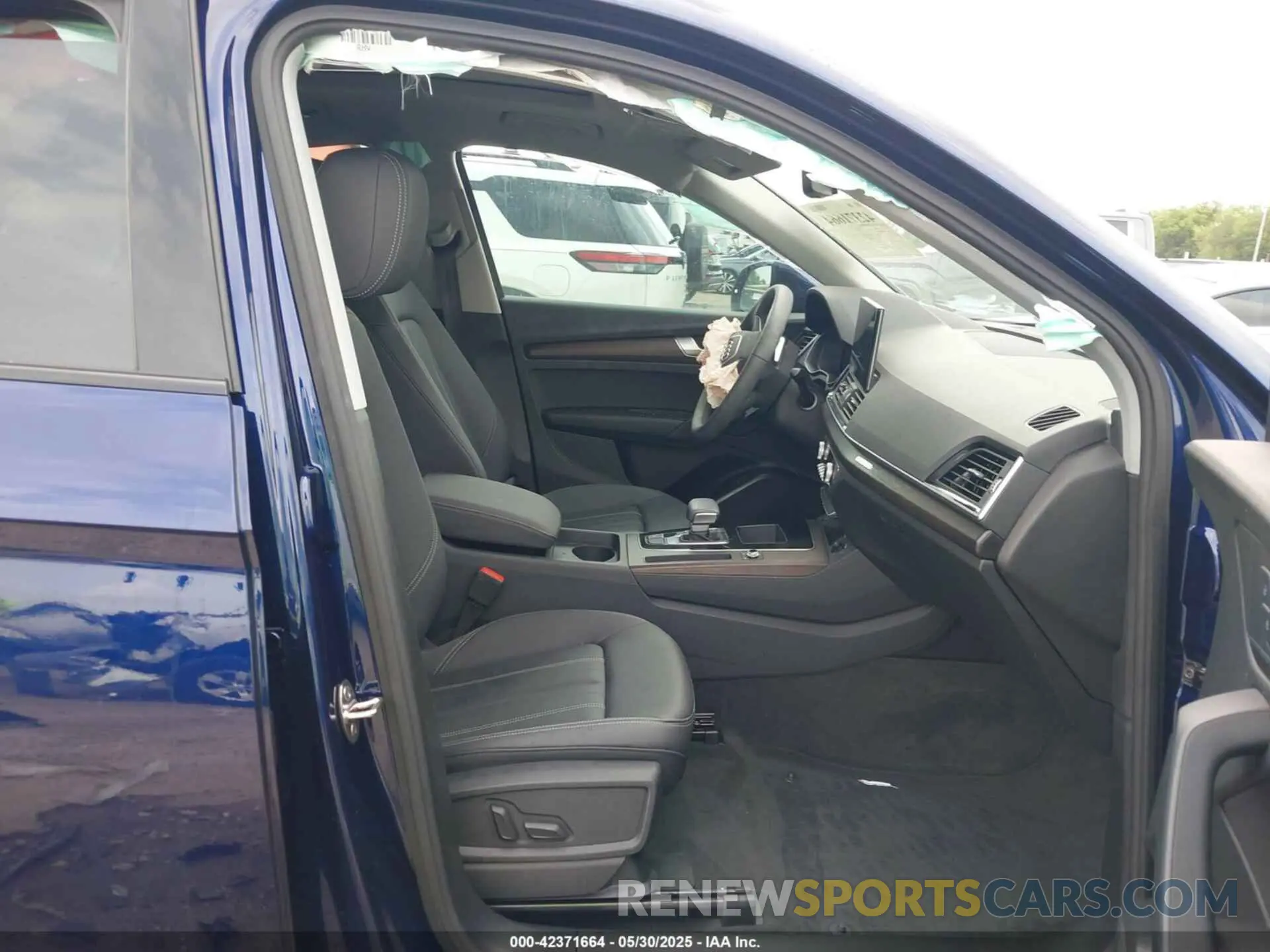 5 Photograph of a damaged car WA1ABAFY7S2050641 AUDI Q5 2025