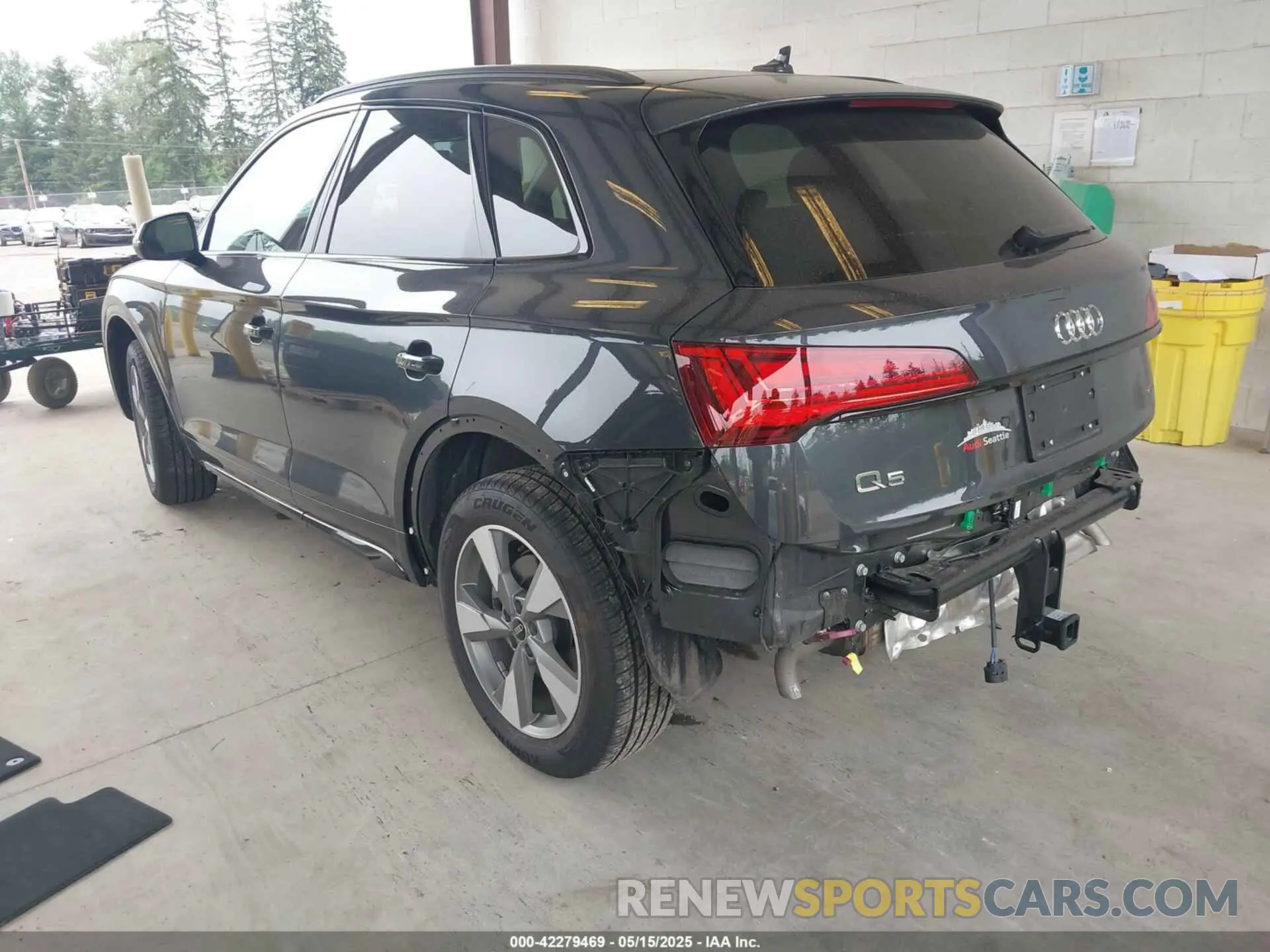 3 Photograph of a damaged car WA1ABAFY9S2045618 AUDI Q5 2025