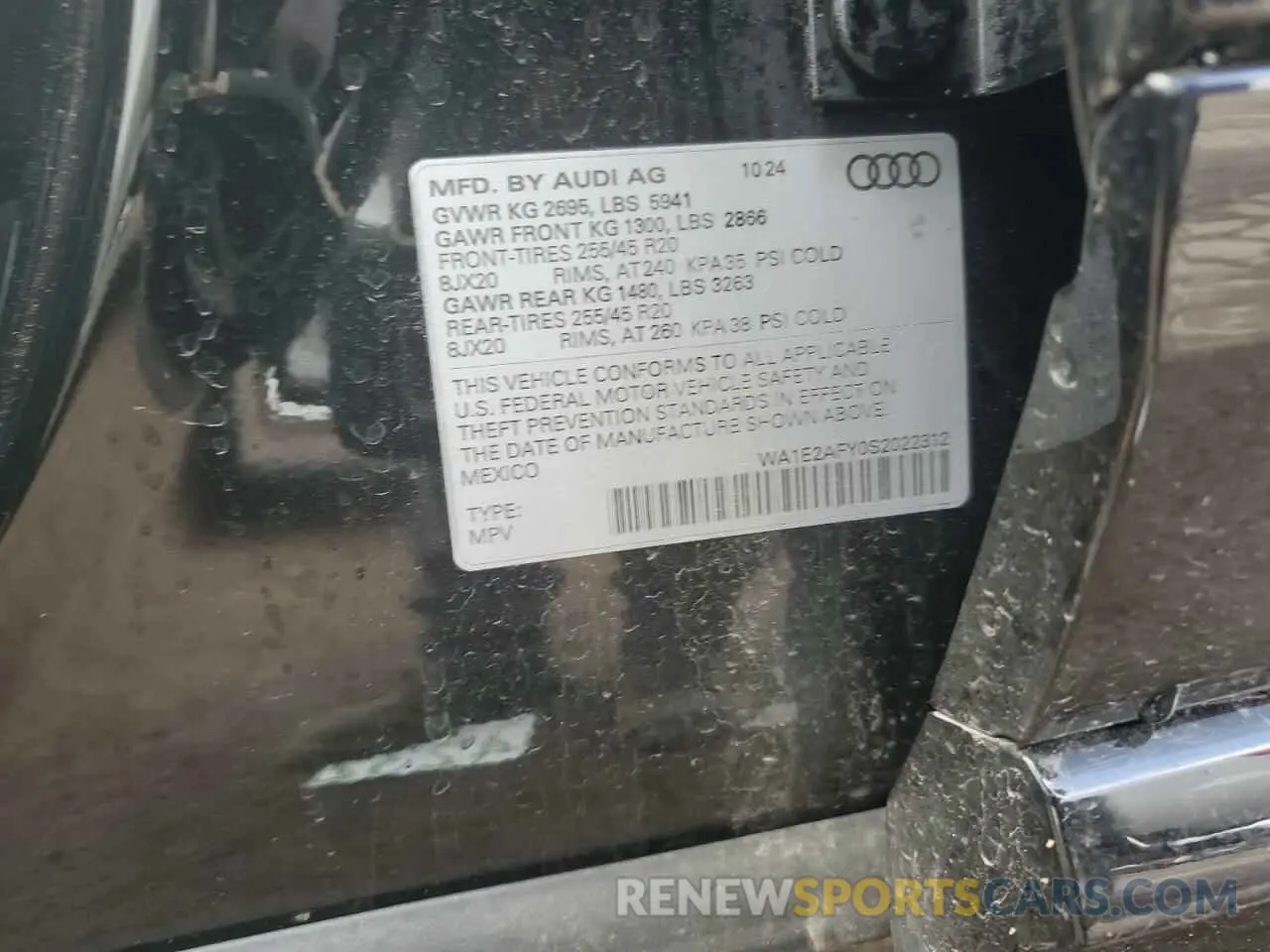 14 Photograph of a damaged car WA1E2AFY0S2022312 AUDI Q5 2025