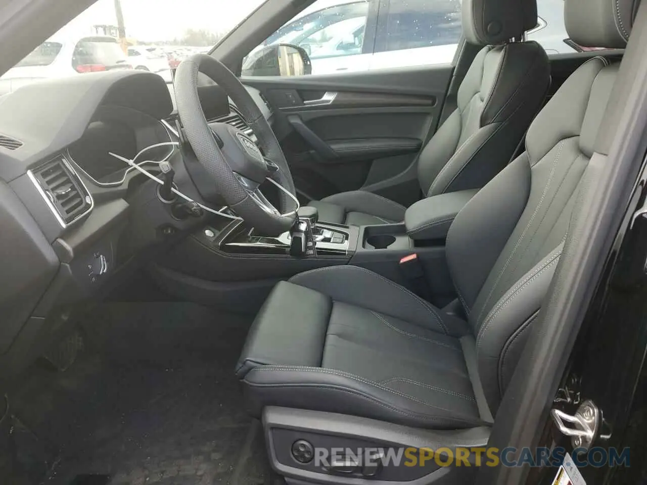 7 Photograph of a damaged car WA1E2AFY0S2022312 AUDI Q5 2025