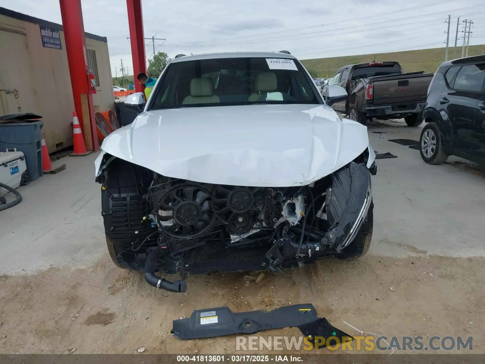 6 Photograph of a damaged car WA1EAAFY3S2013364 AUDI Q5 2025