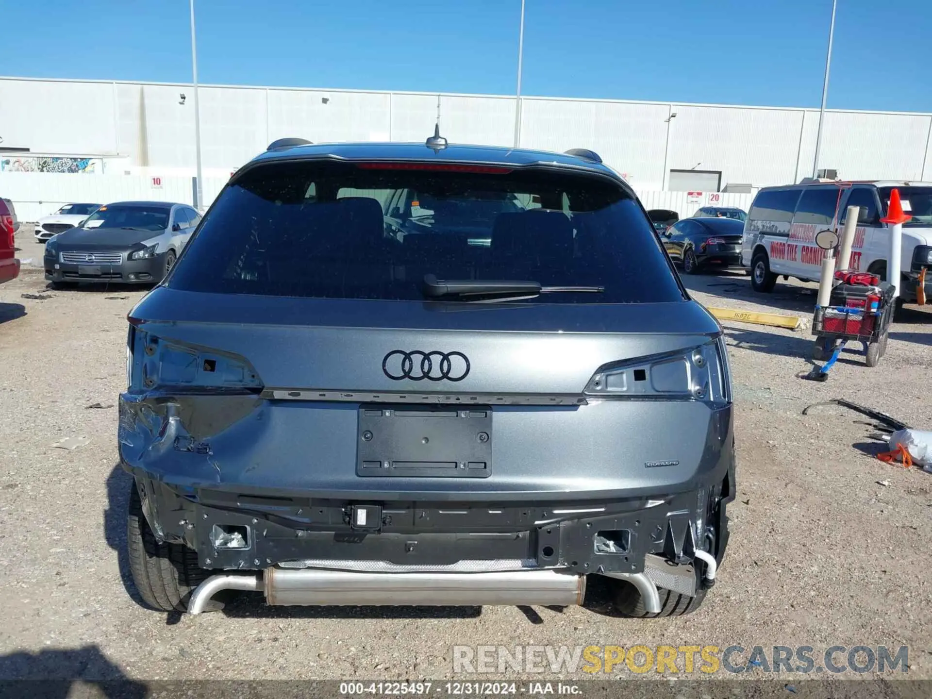17 Photograph of a damaged car WA1FAAFY1S2004652 AUDI Q5 2025