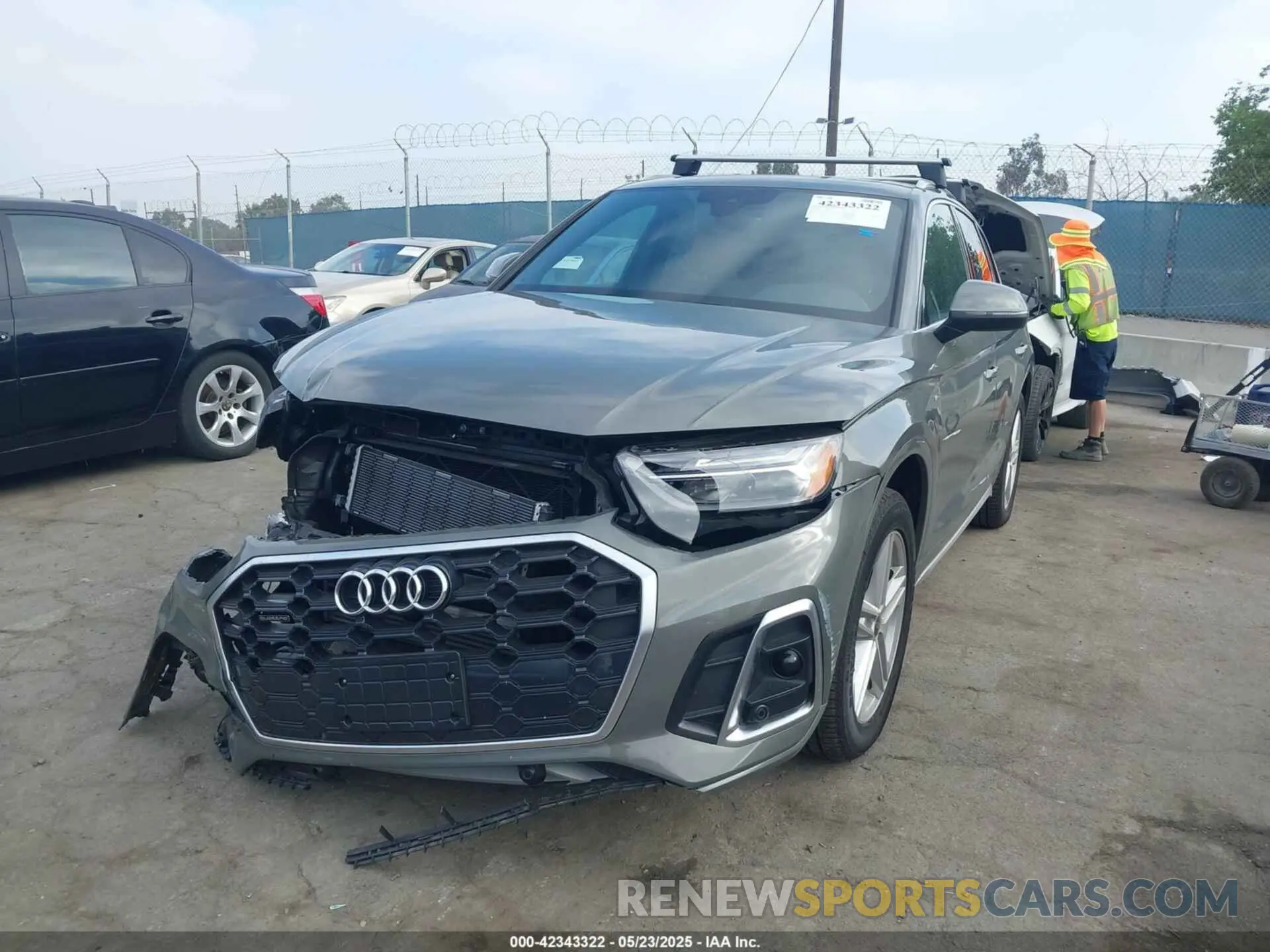 2 Photograph of a damaged car WA1G2AFY8S2006125 AUDI Q5 2025