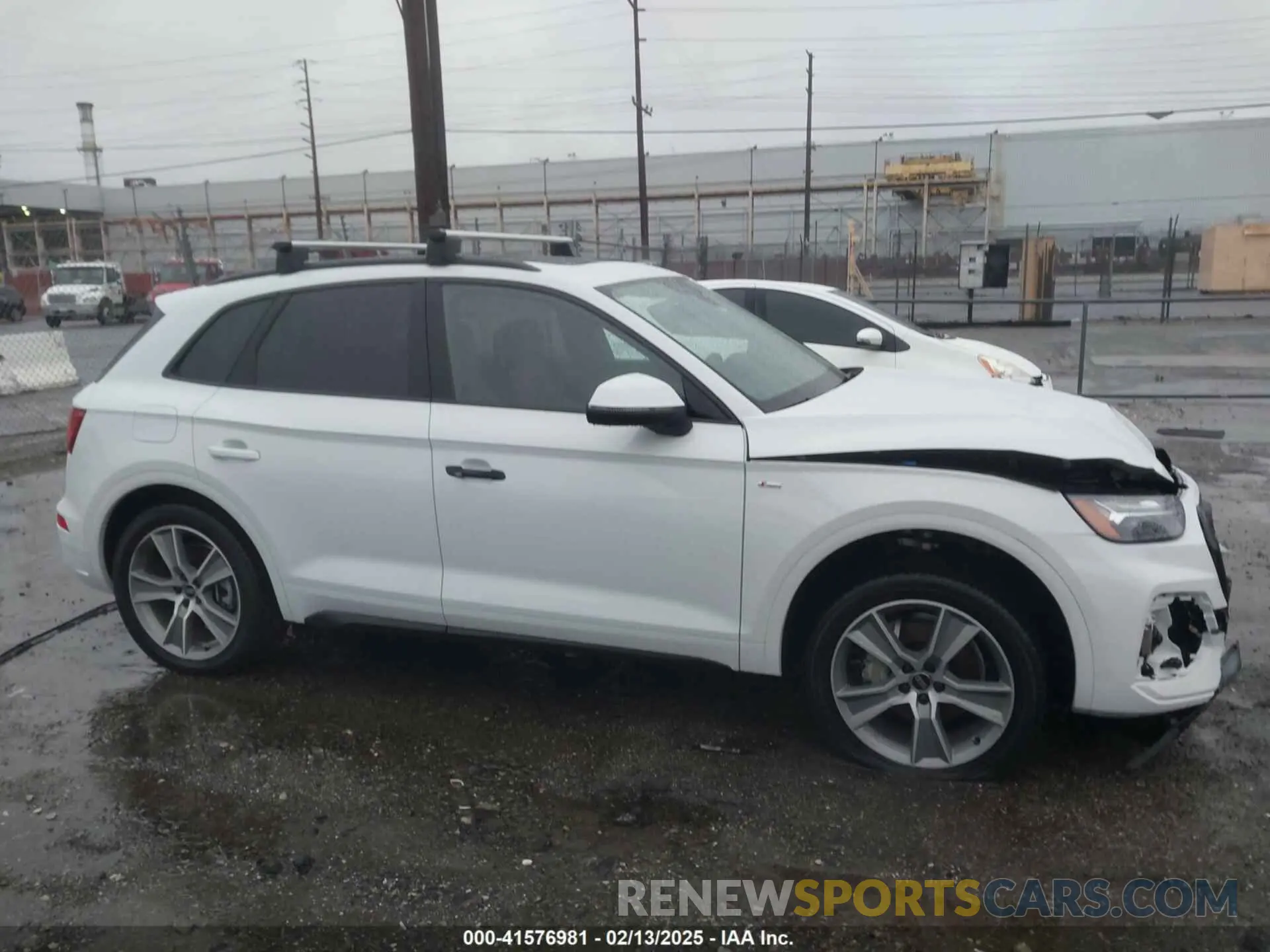 13 Photograph of a damaged car WA1GAAFY2S2029189 AUDI Q5 2025