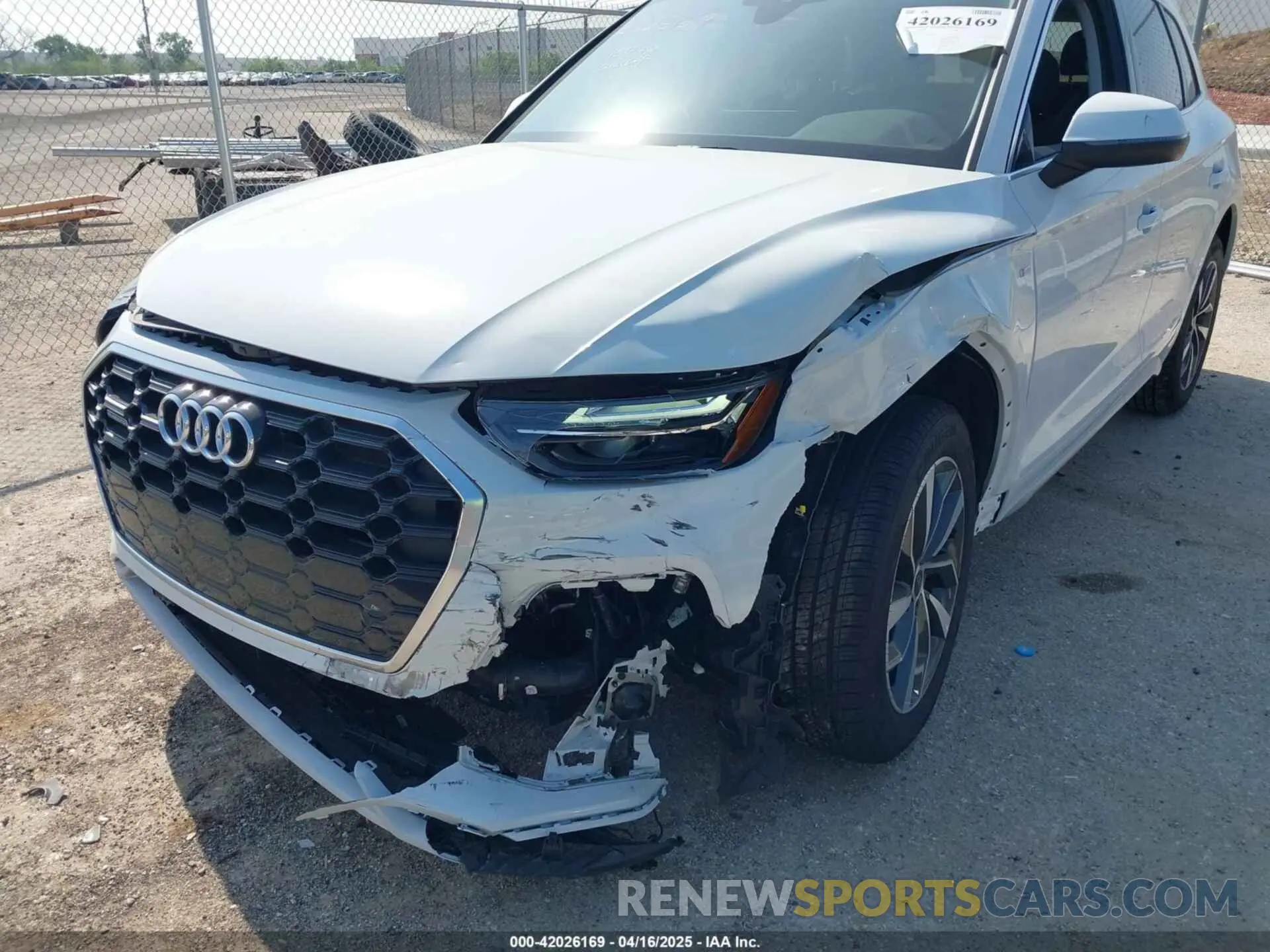6 Photograph of a damaged car WA1GAAFY5S2029171 AUDI Q5 2025