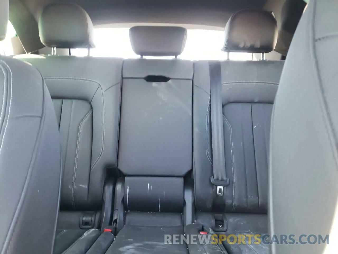 10 Photograph of a damaged car WA1AAAFY0R2077810 AUDI Q5 KOMFORT 2024