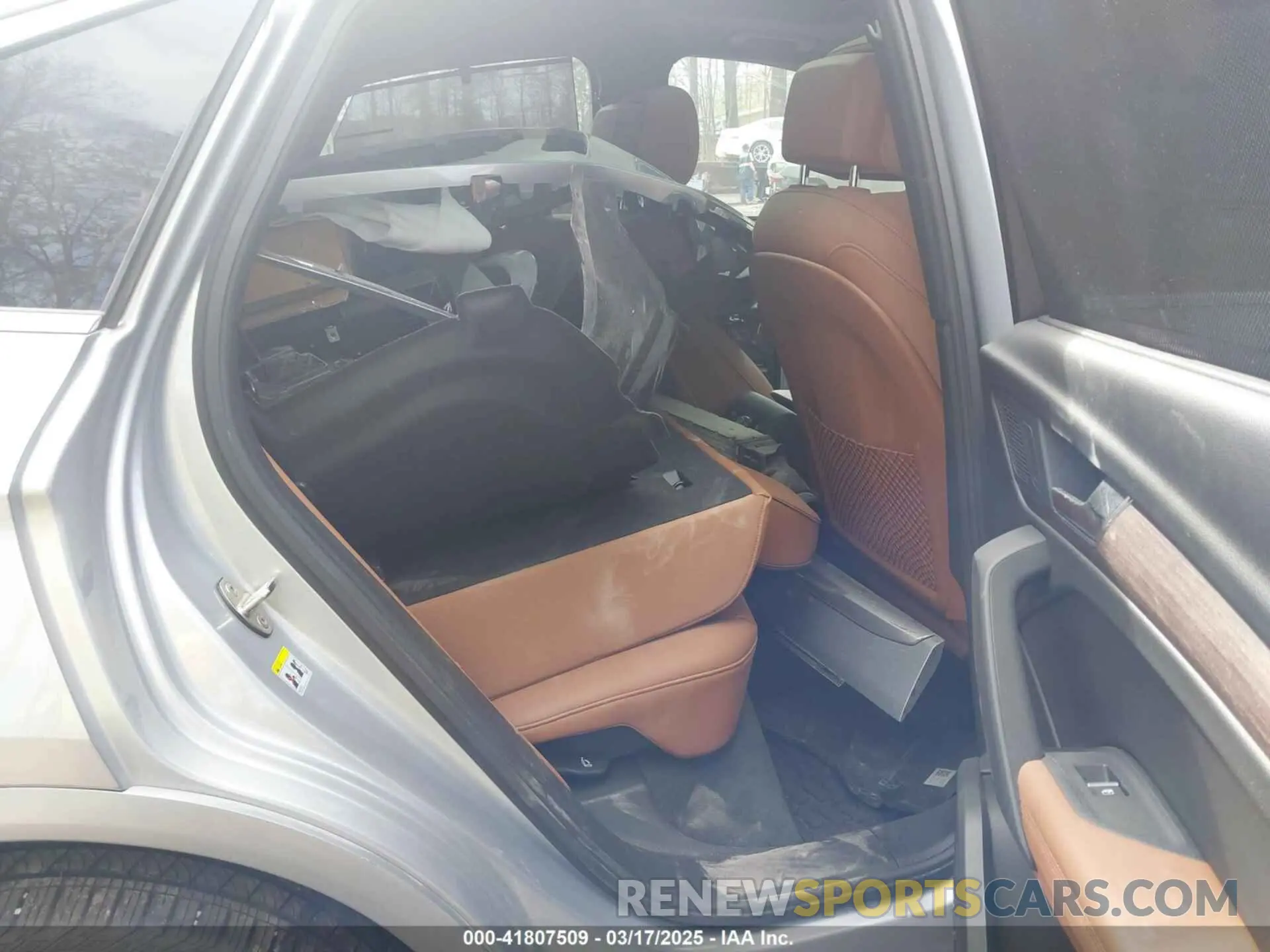 8 Photograph of a damaged car WA16AAFY1M2089690 AUDI Q5 SPORTBACK 2021