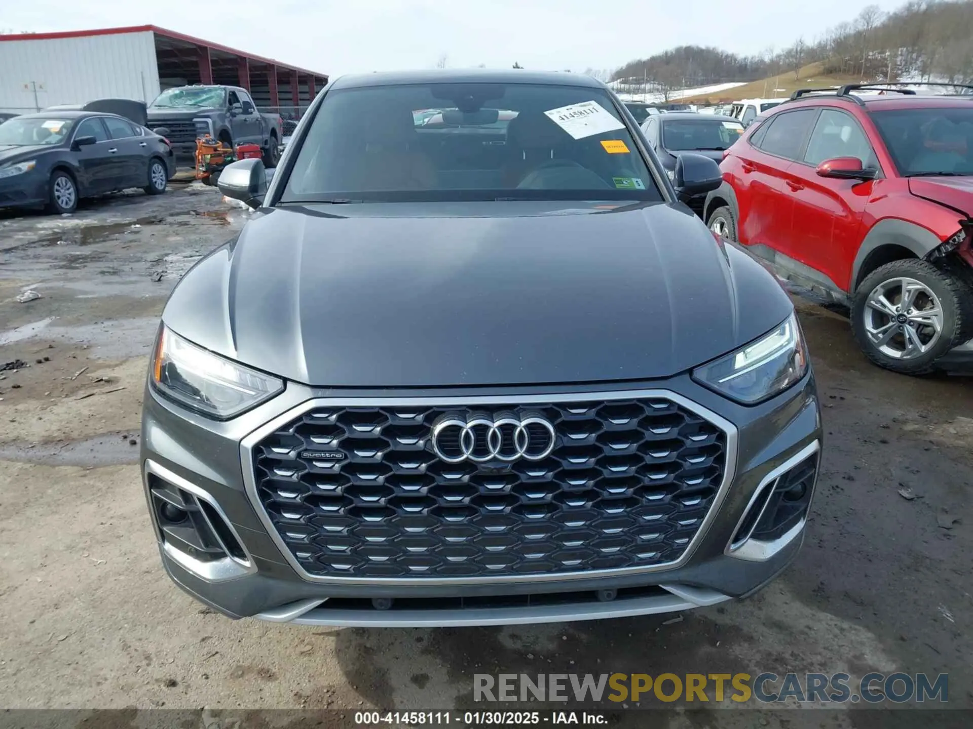 12 Photograph of a damaged car WA15AAFY9N2102196 AUDI Q5 SPORTBACK 2022