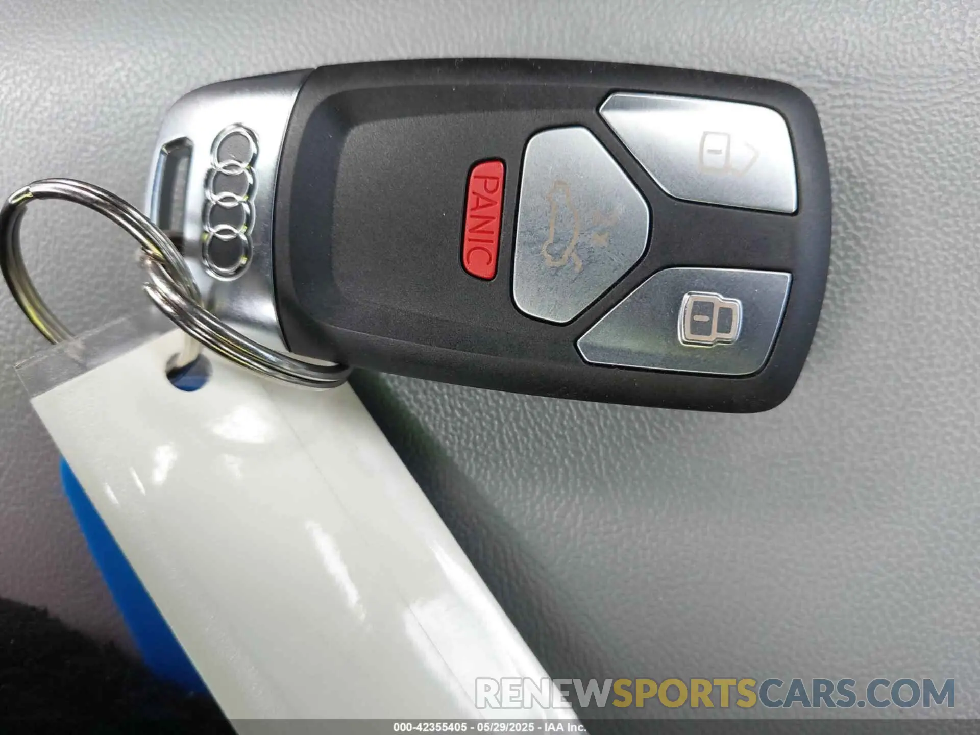 11 Photograph of a damaged car WA15AAFY9N2116891 AUDI Q5 SPORTBACK 2022