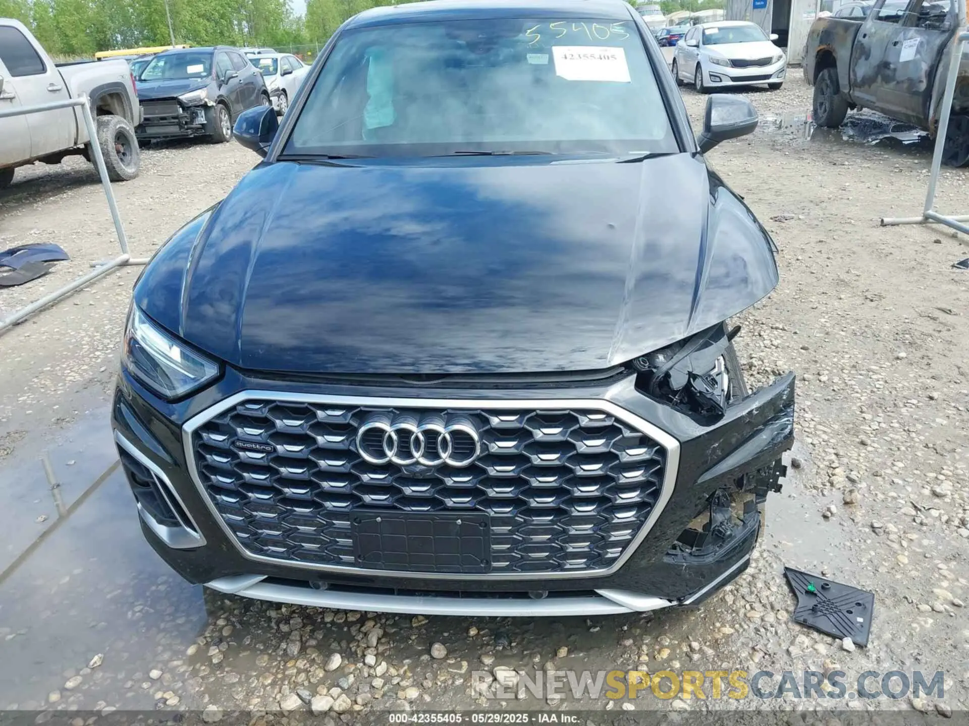 13 Photograph of a damaged car WA15AAFY9N2116891 AUDI Q5 SPORTBACK 2022