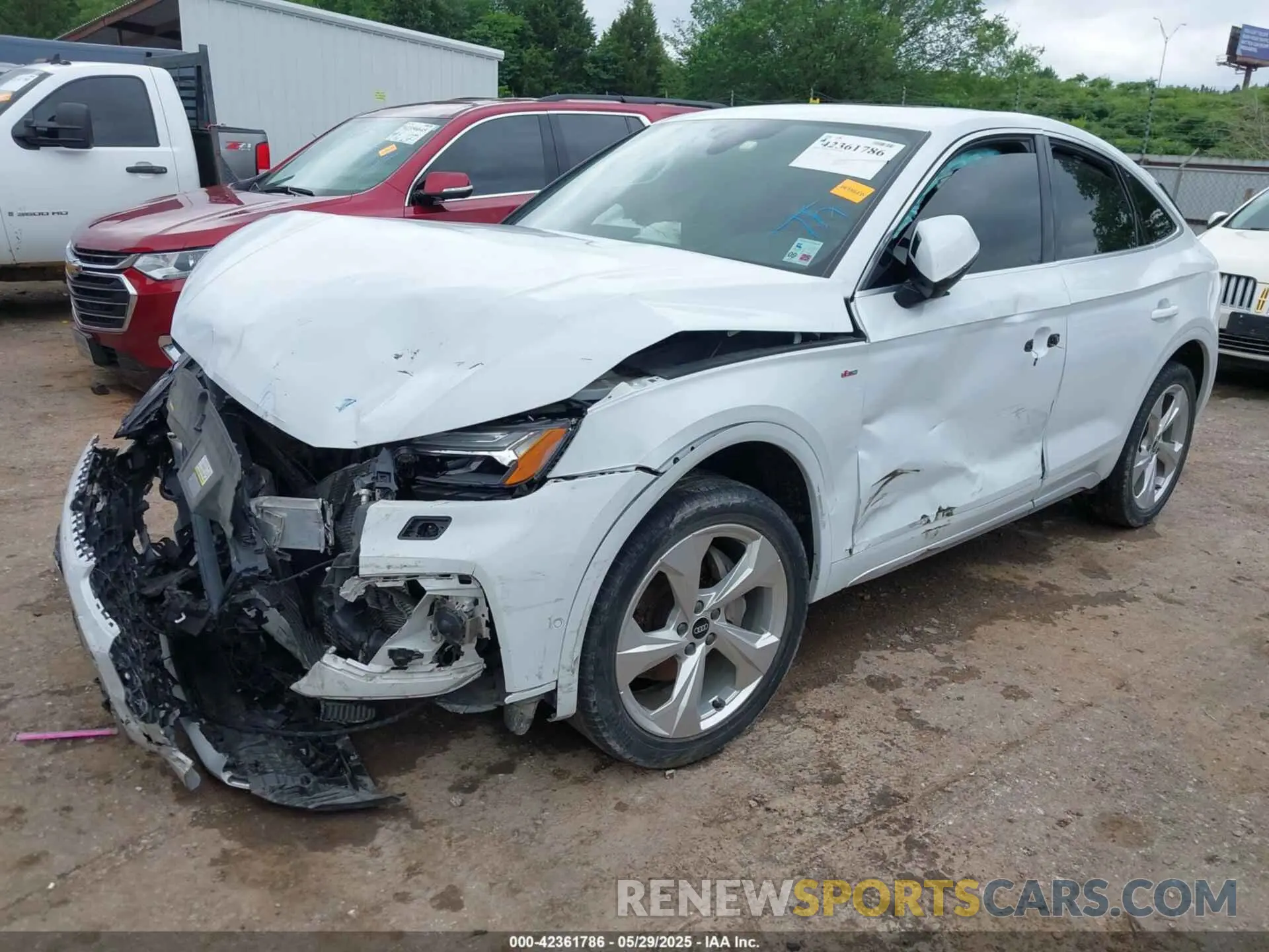 2 Photograph of a damaged car WA16AAFY9N2042876 AUDI Q5 SPORTBACK 2022