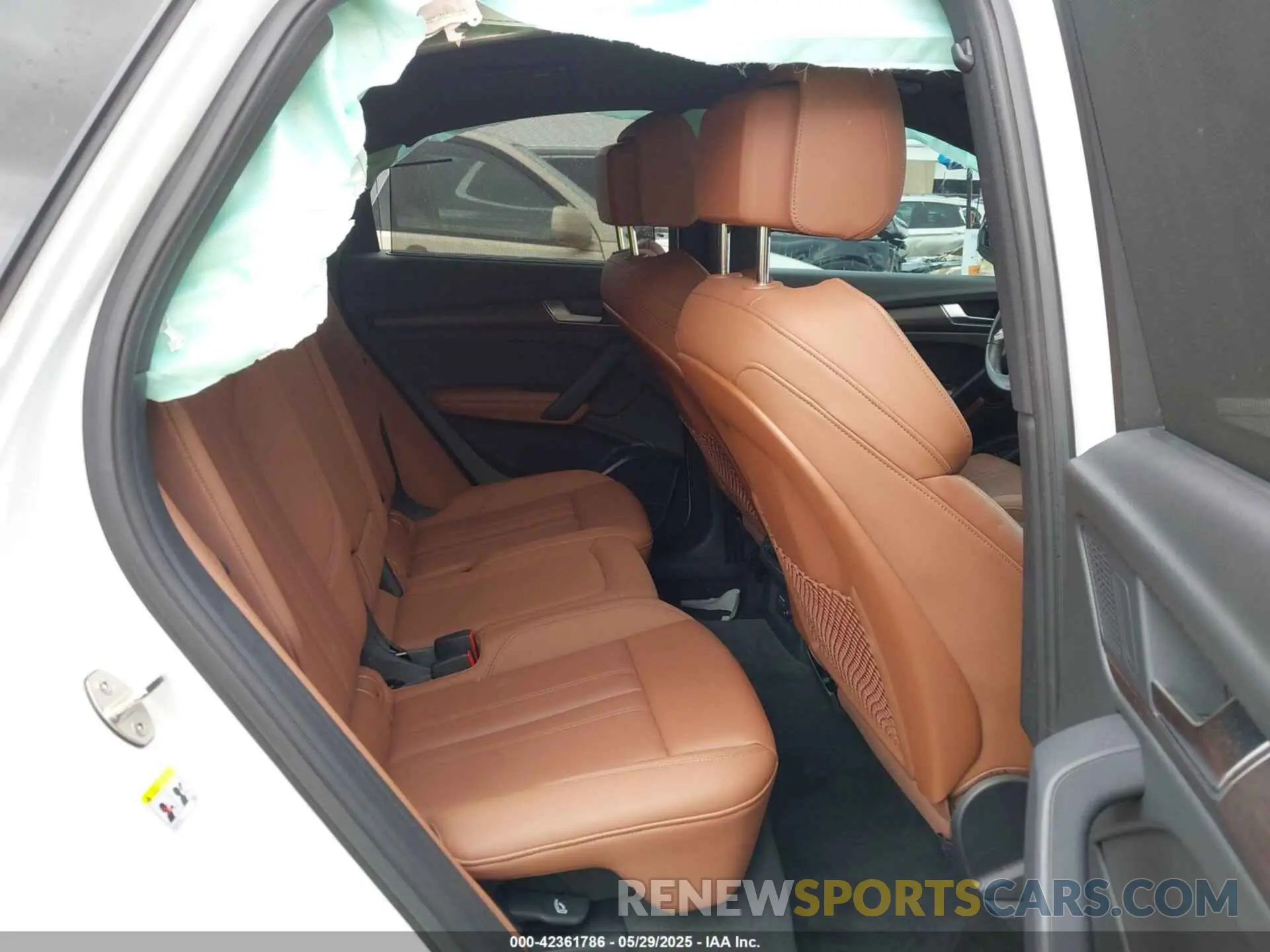 8 Photograph of a damaged car WA16AAFY9N2042876 AUDI Q5 SPORTBACK 2022