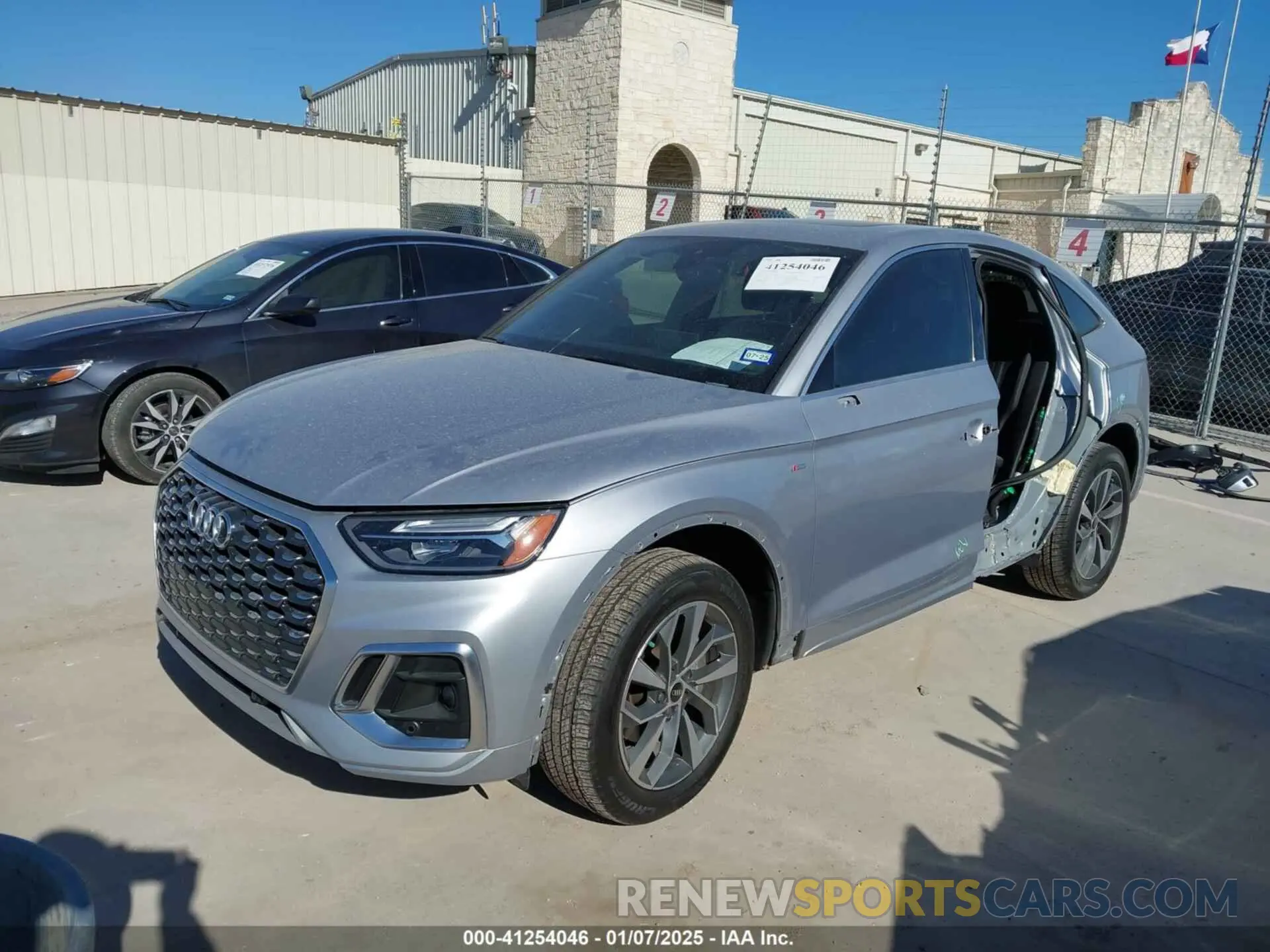 2 Photograph of a damaged car WA14AAFY7P2112384 AUDI Q5 SPORTBACK 2023